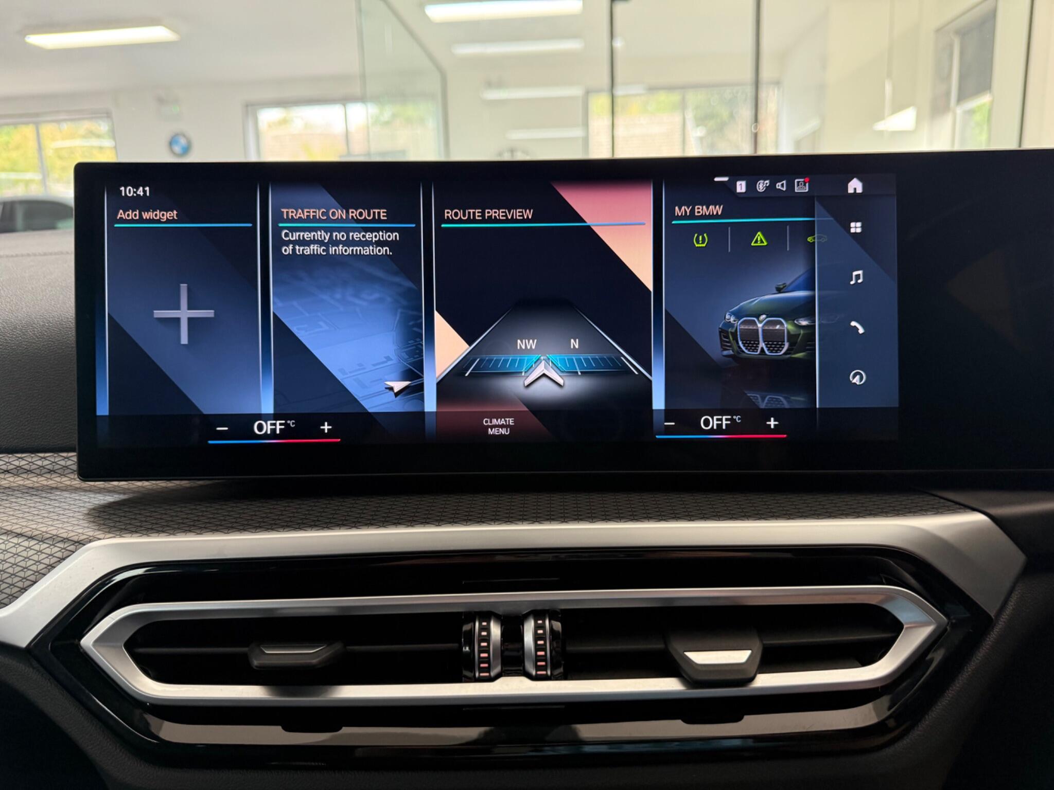 BMW I4 view 17