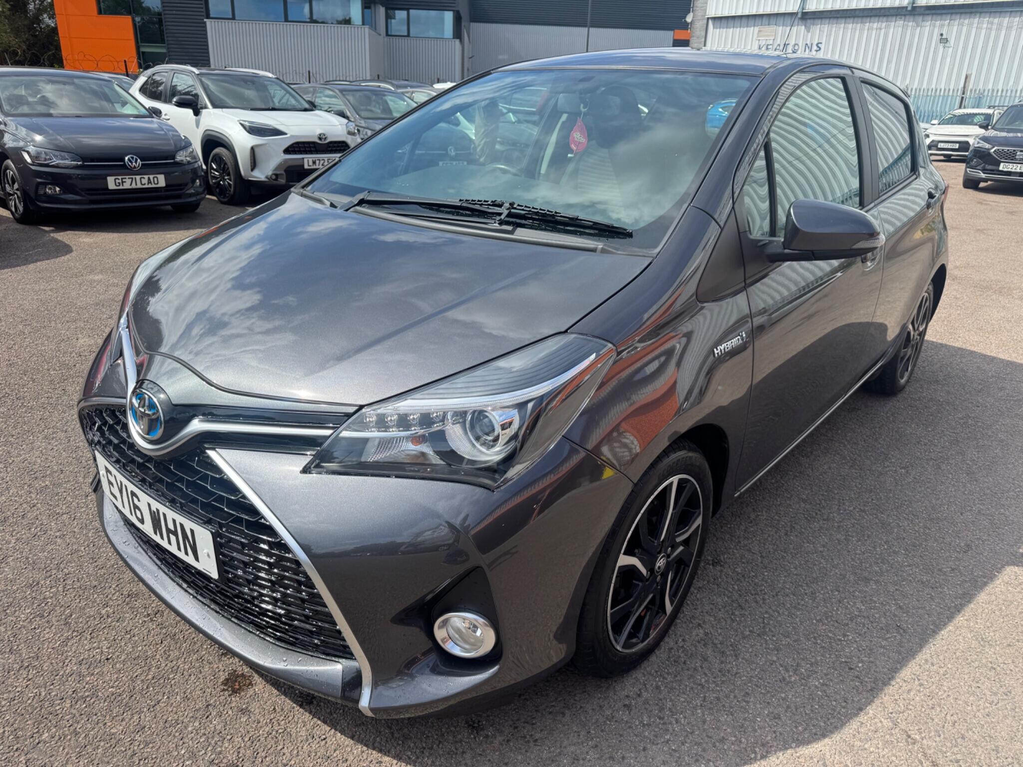 Toyota Yaris view 2