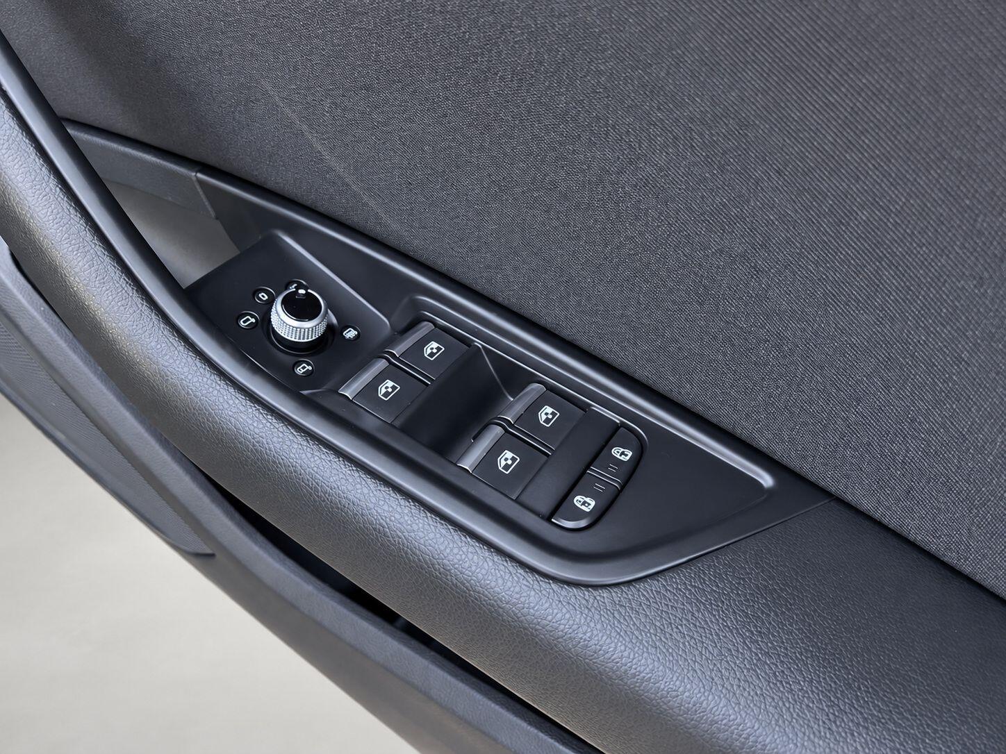 Audi A4 view 30