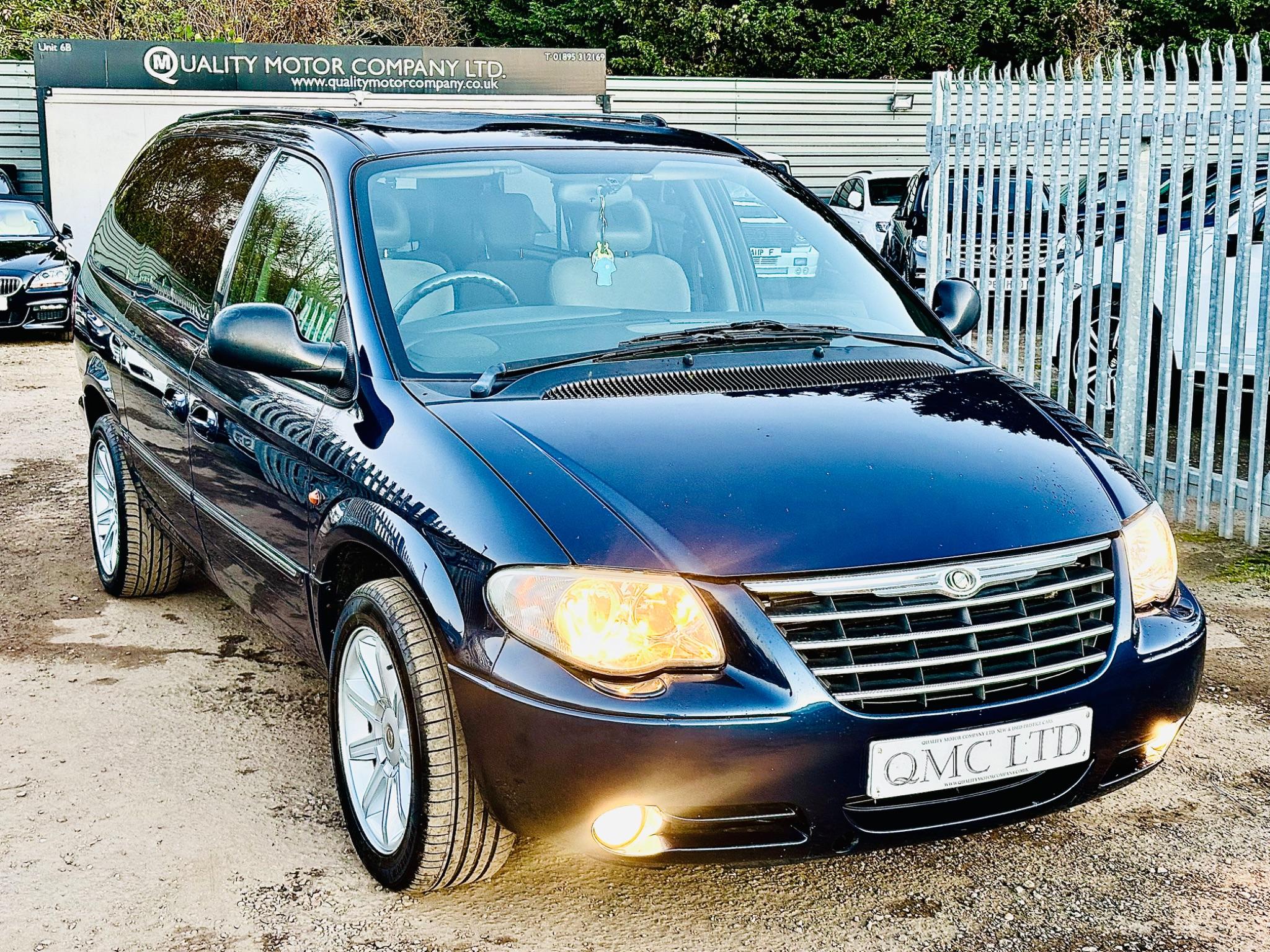 Chrysler Grand Voyager main image