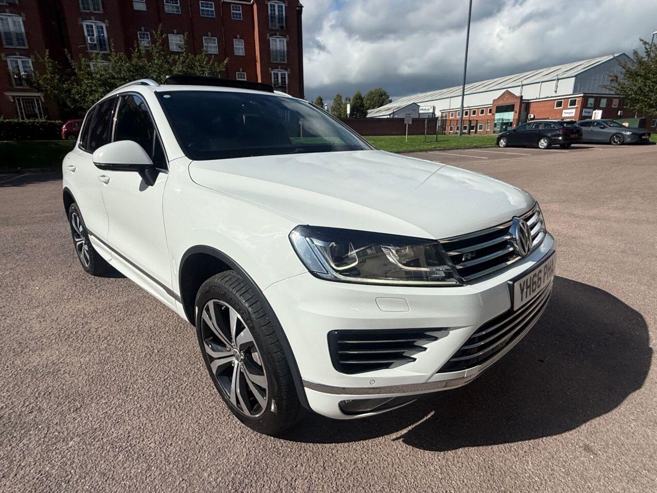 Volkswagen Touareg view 46