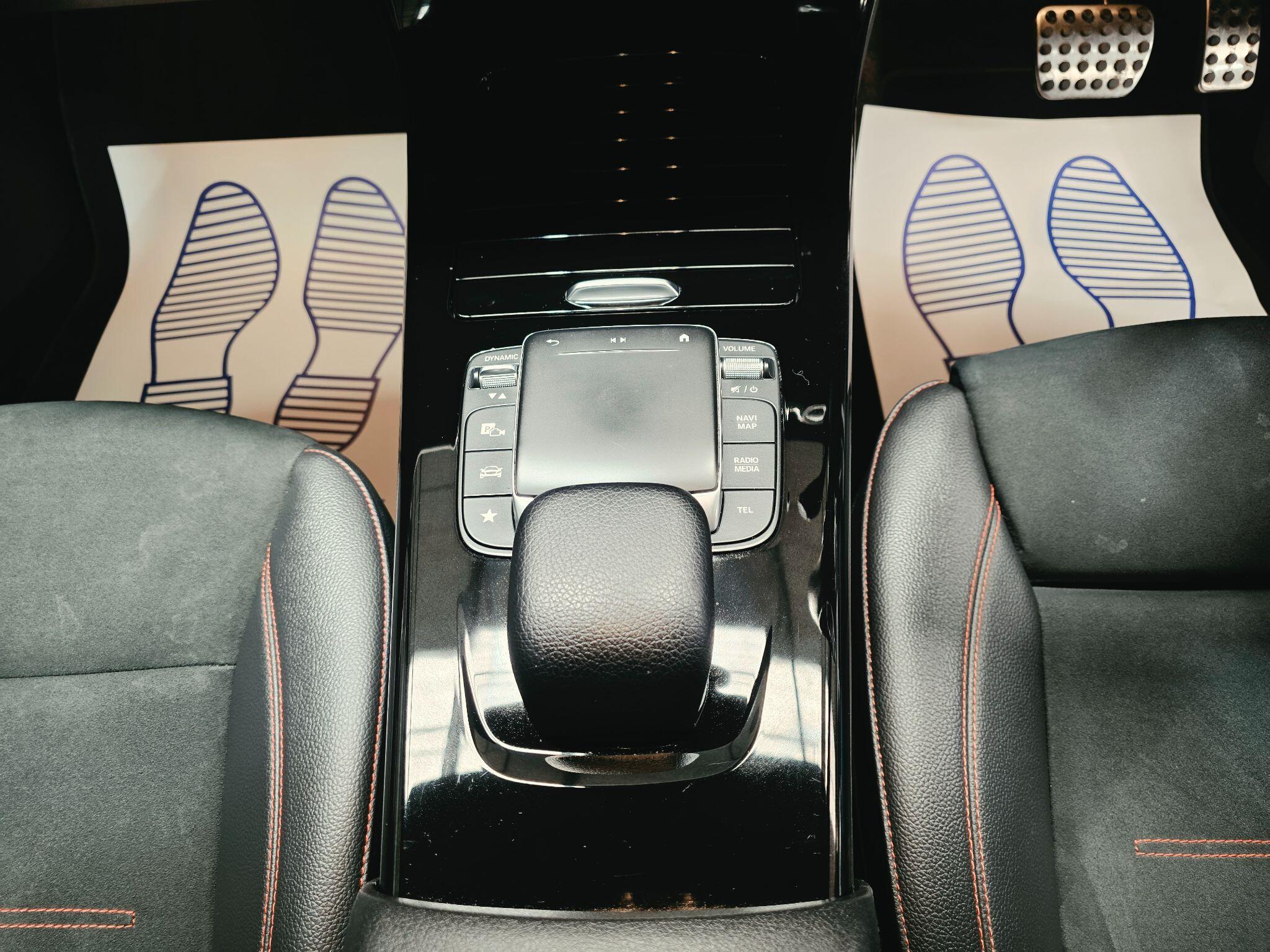 Mercedes-Benz Cla view 10