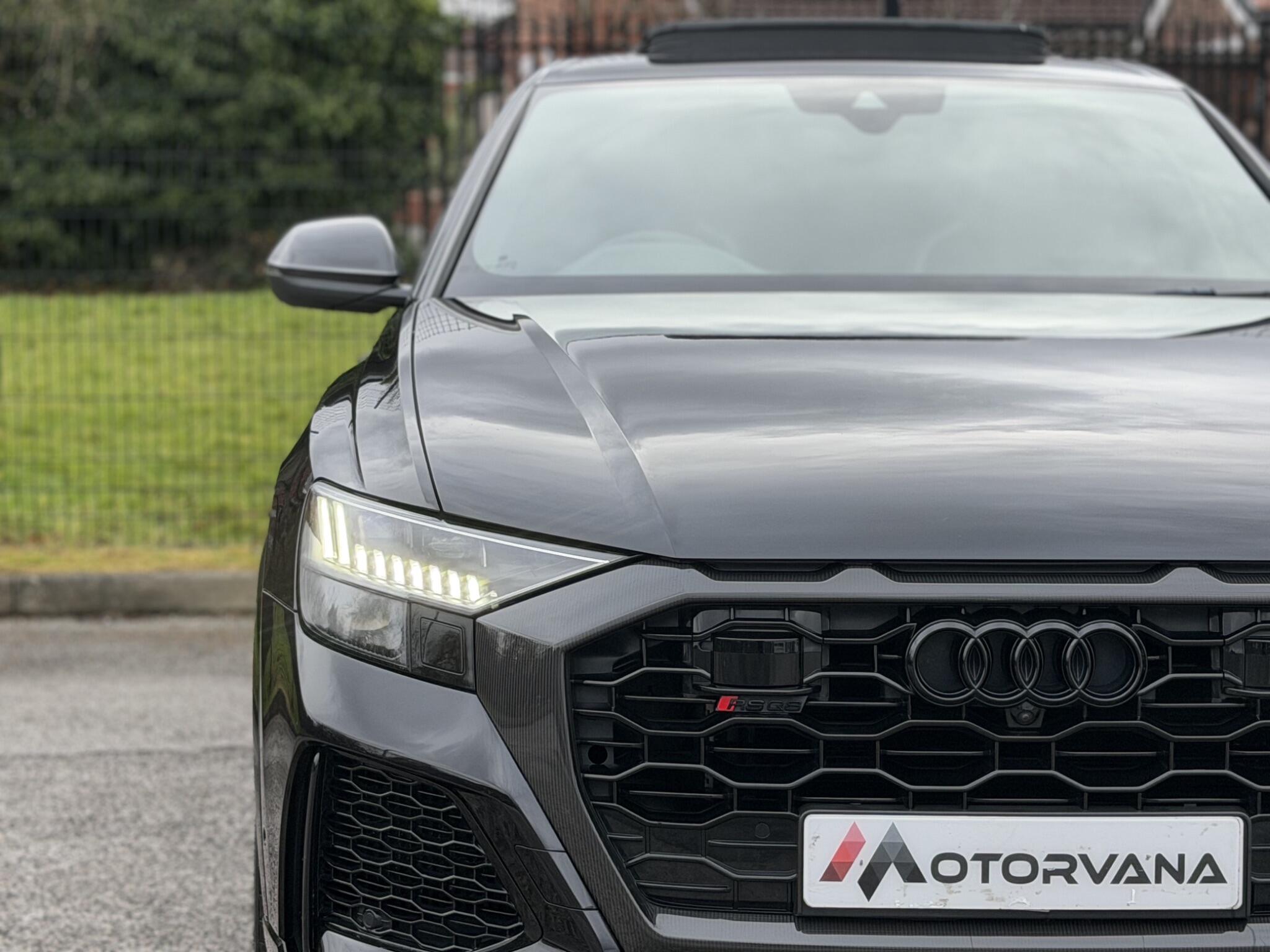 Audi Audi RSQ8 view 7