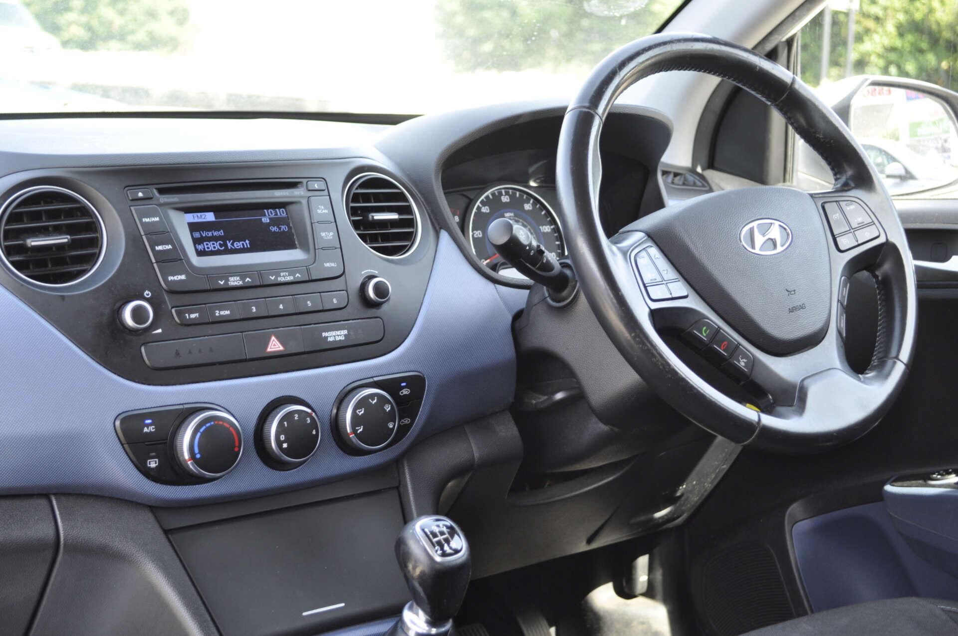 Hyundai I10 view 14
