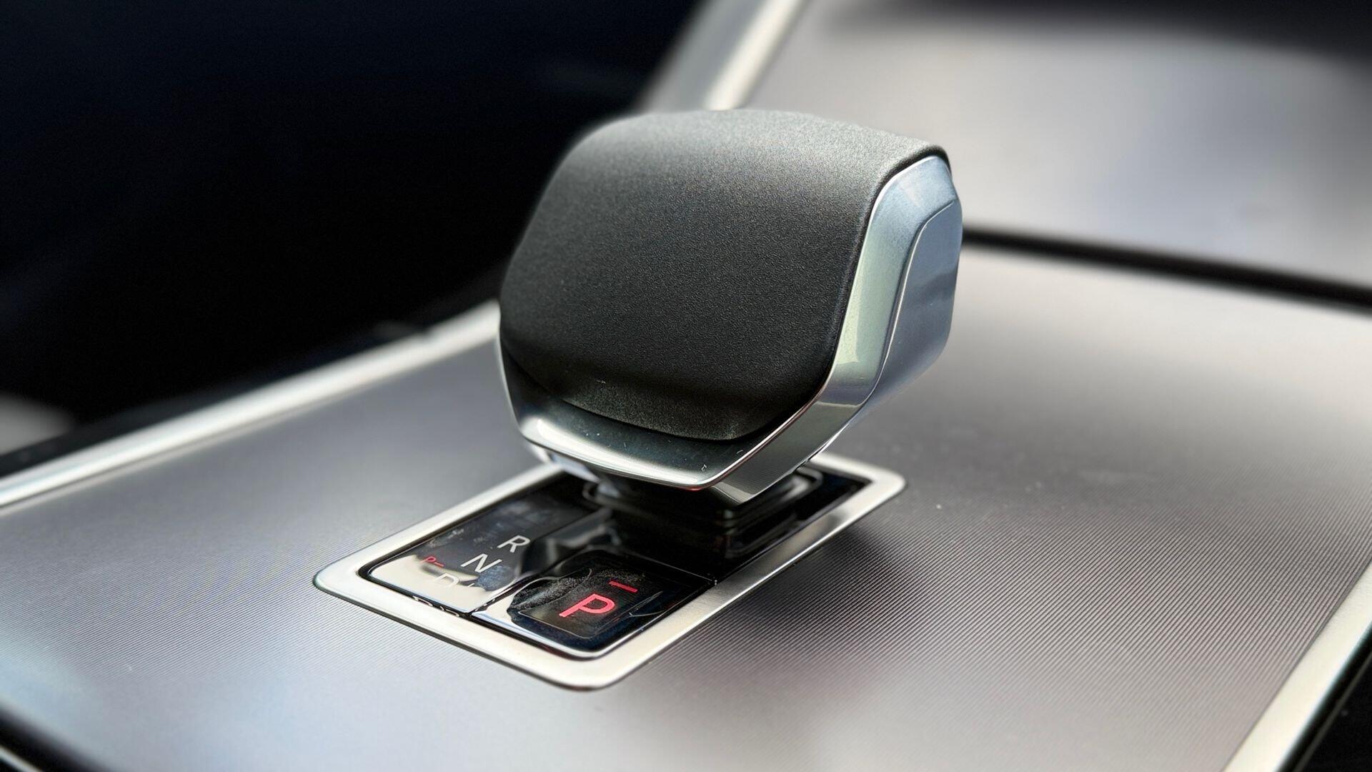 Land Rover Range Rover Evoque view 14