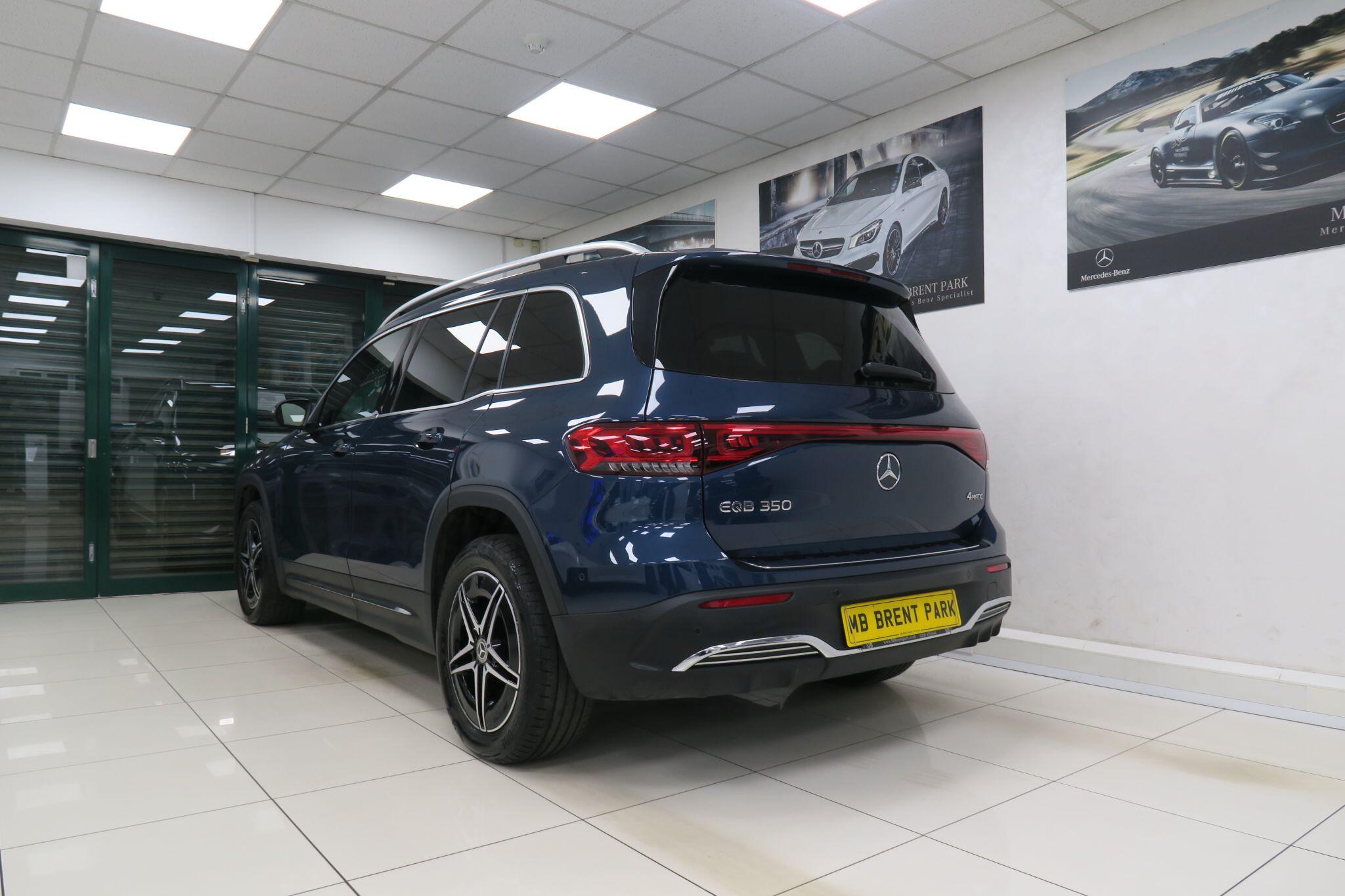 Mercedes-Benz EQB view 5