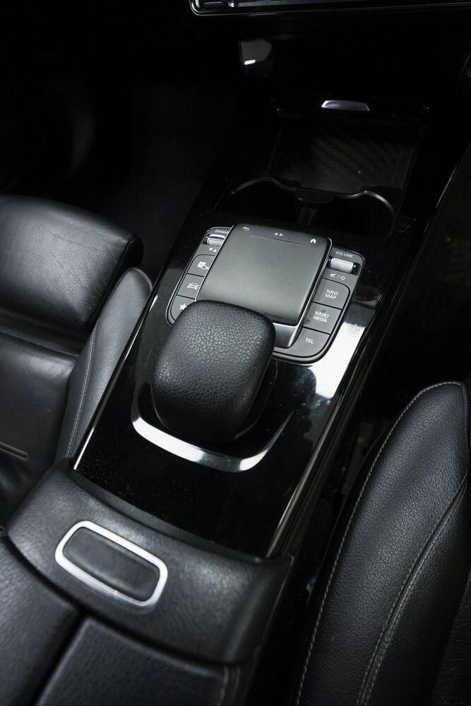 Mercedes-Benz CLA view 19