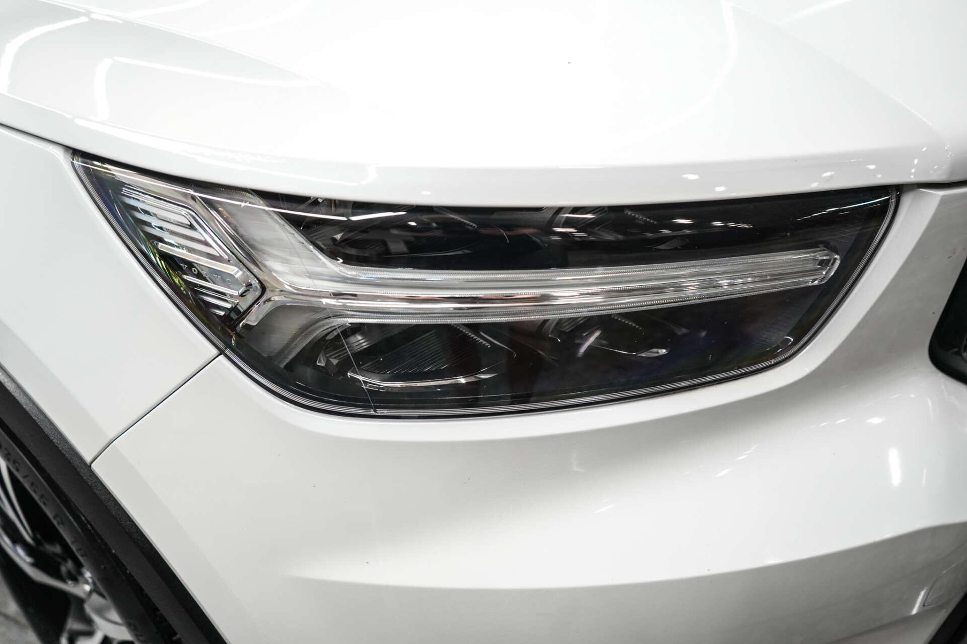 Volvo XC40 view 6