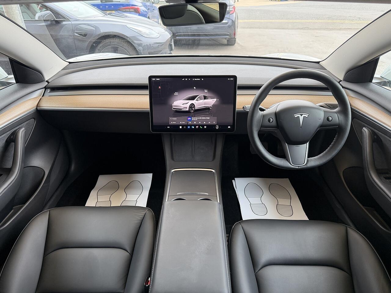 Tesla Model 3 view 10