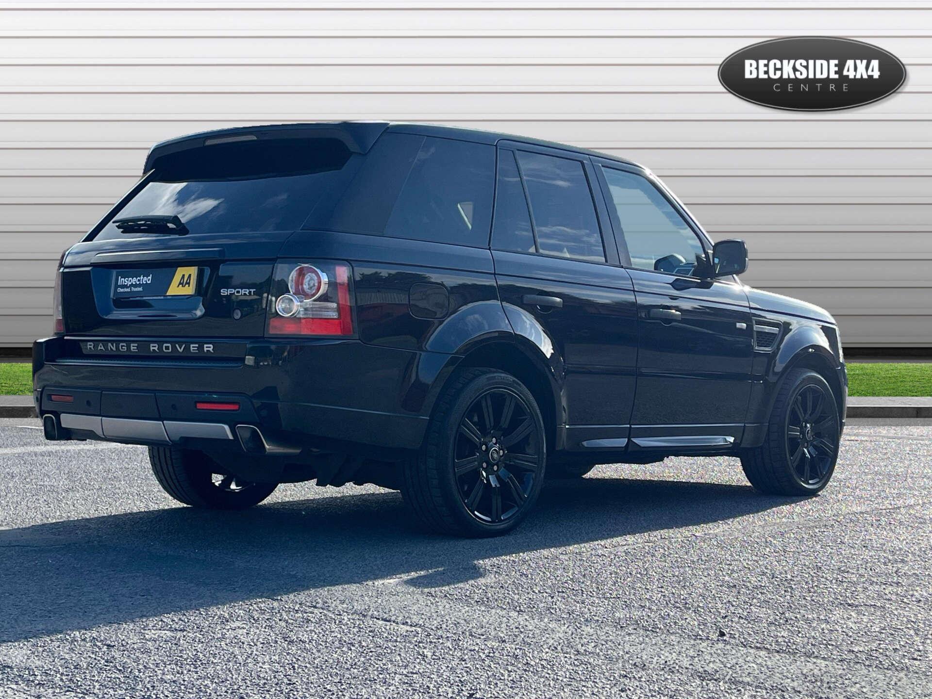 Land Rover Range Rover Sport view 4