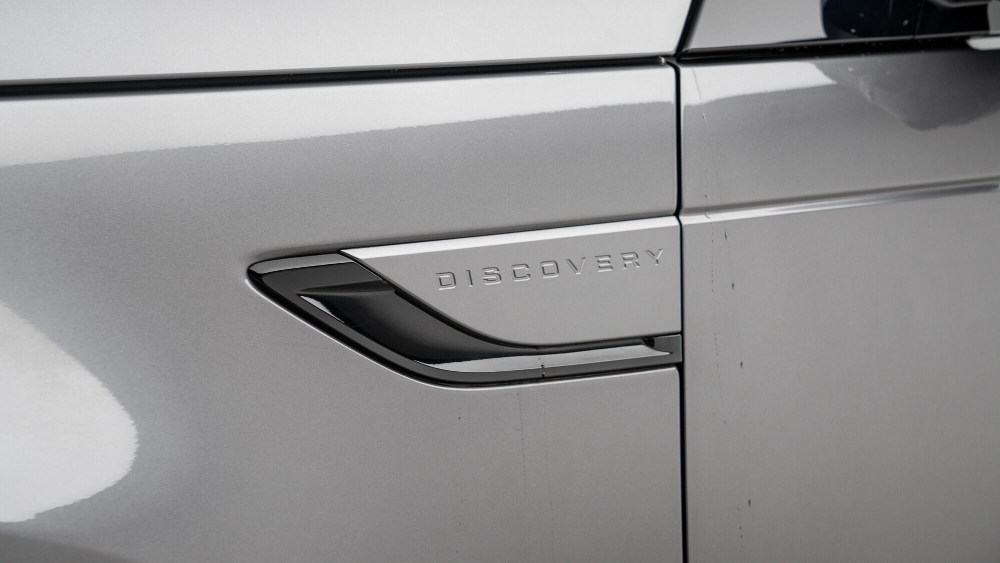 Land Rover Discovery 3 view 11