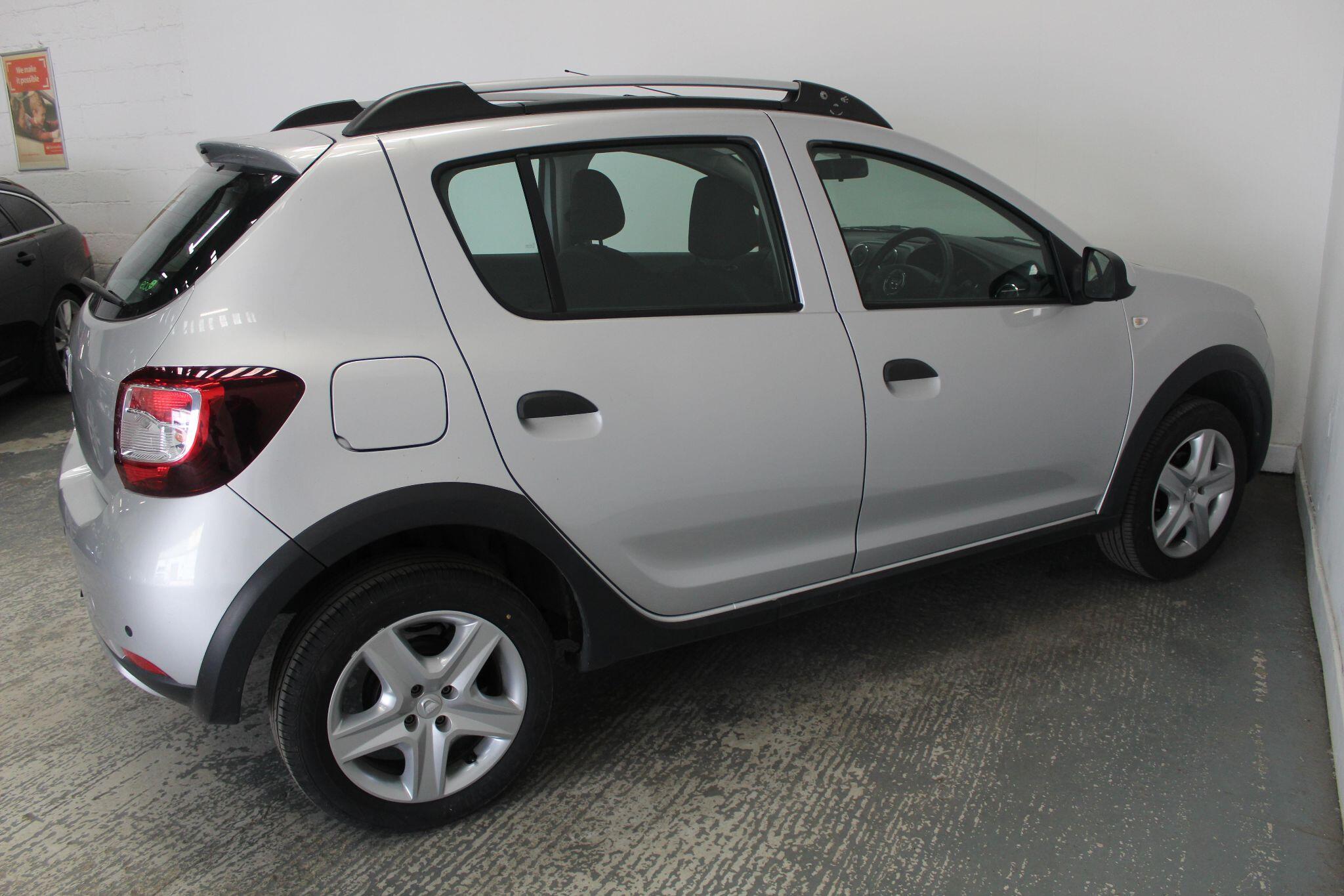 Dacia Sandero view 11