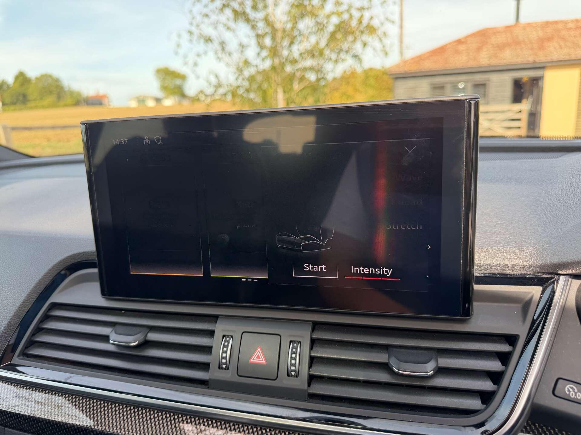 Audi SQ5 view 22