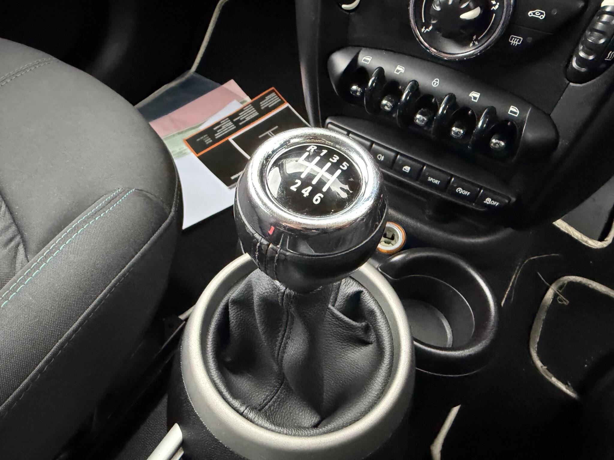 Mini Countryman view 32
