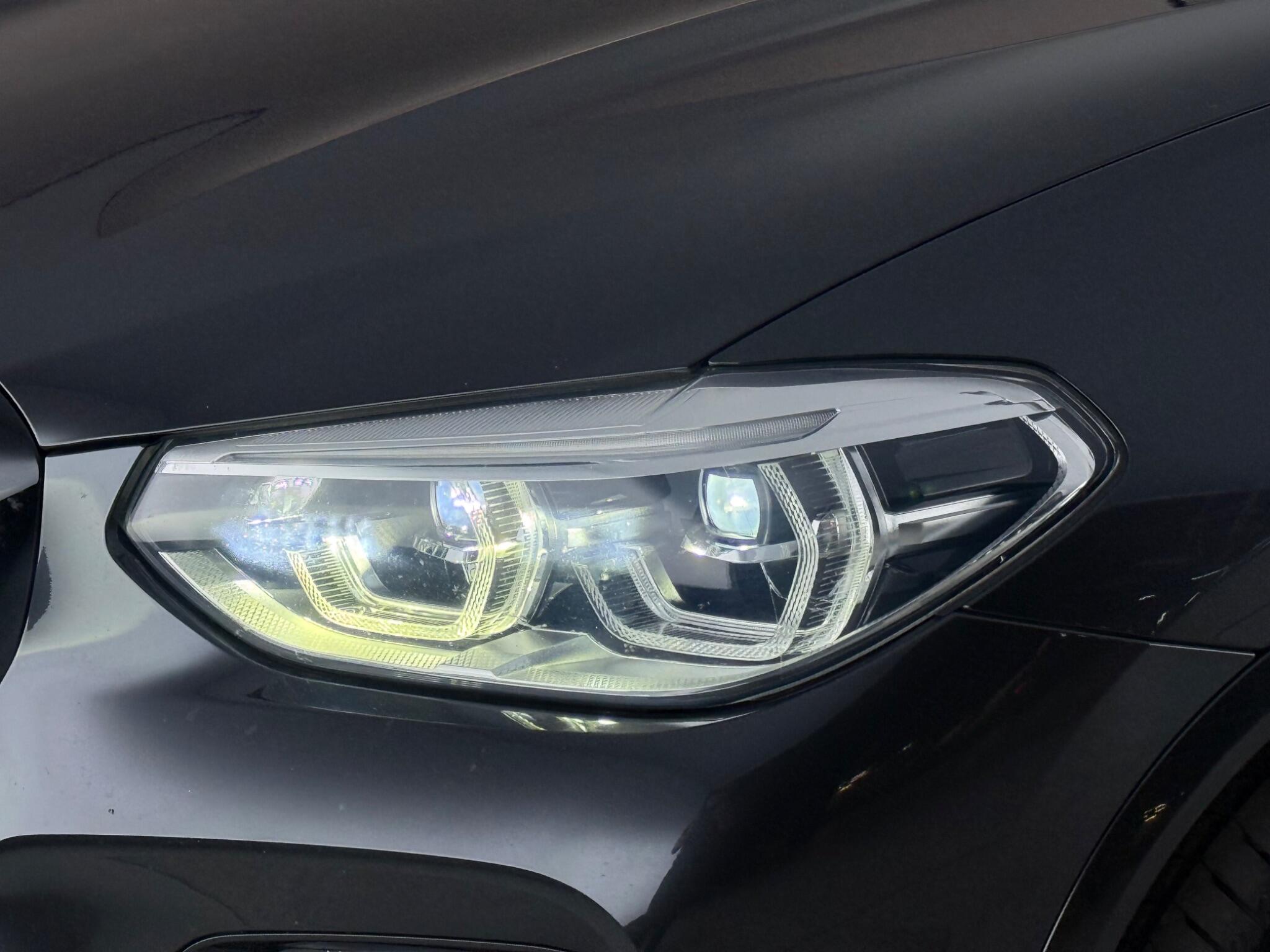 BMW X3 view 14
