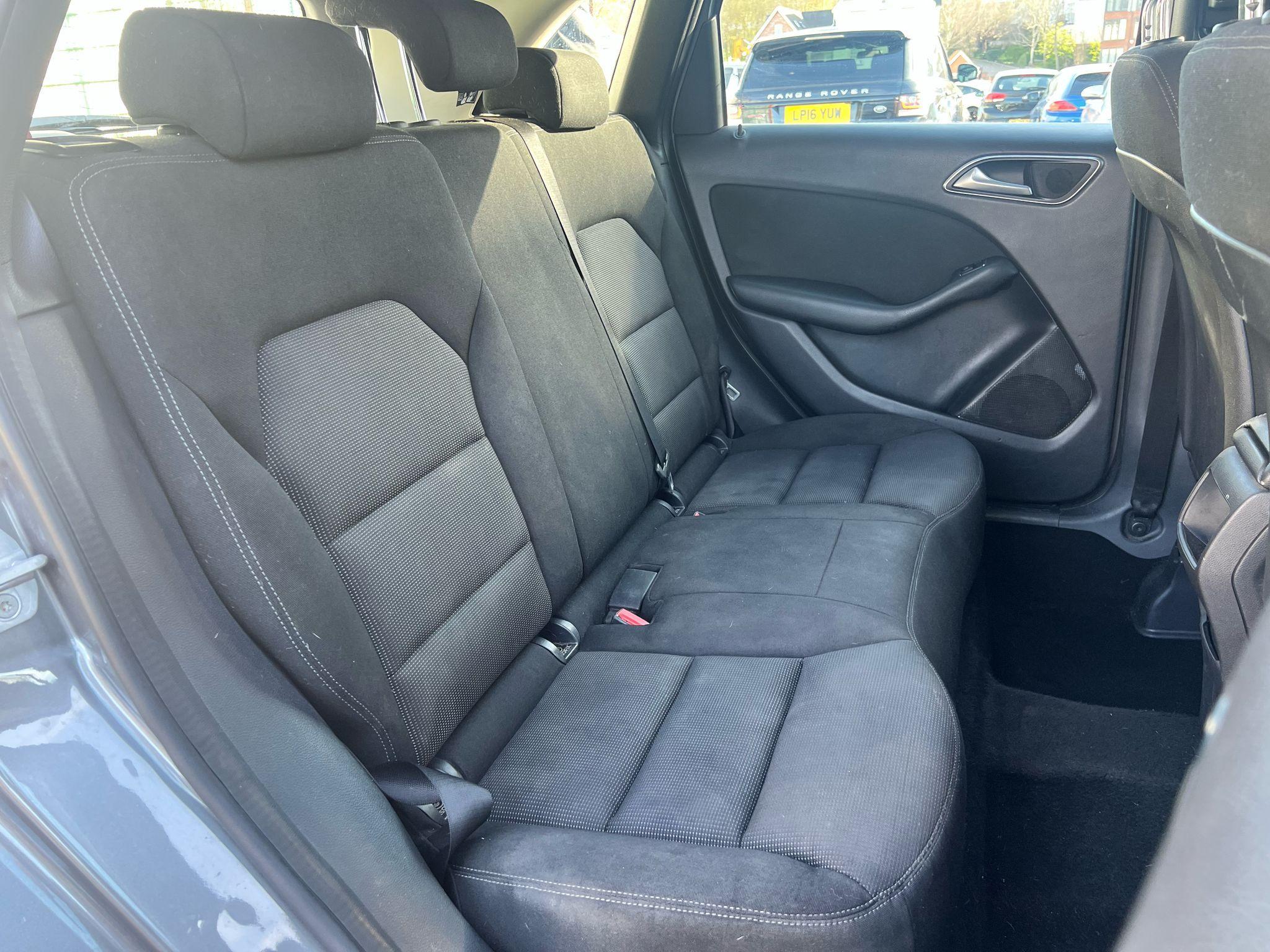 Mercedes-Benz B-Class view 21