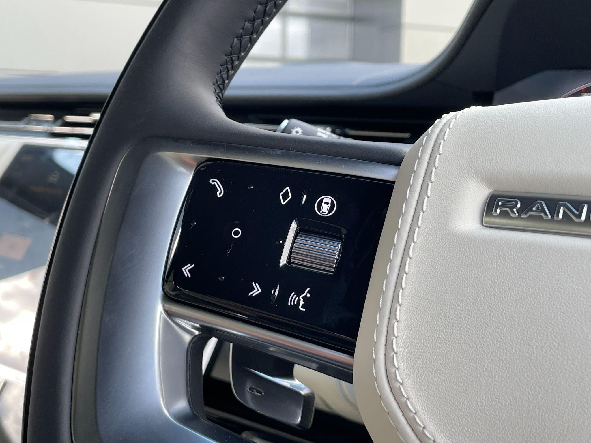Land Rover Range Rover view 17