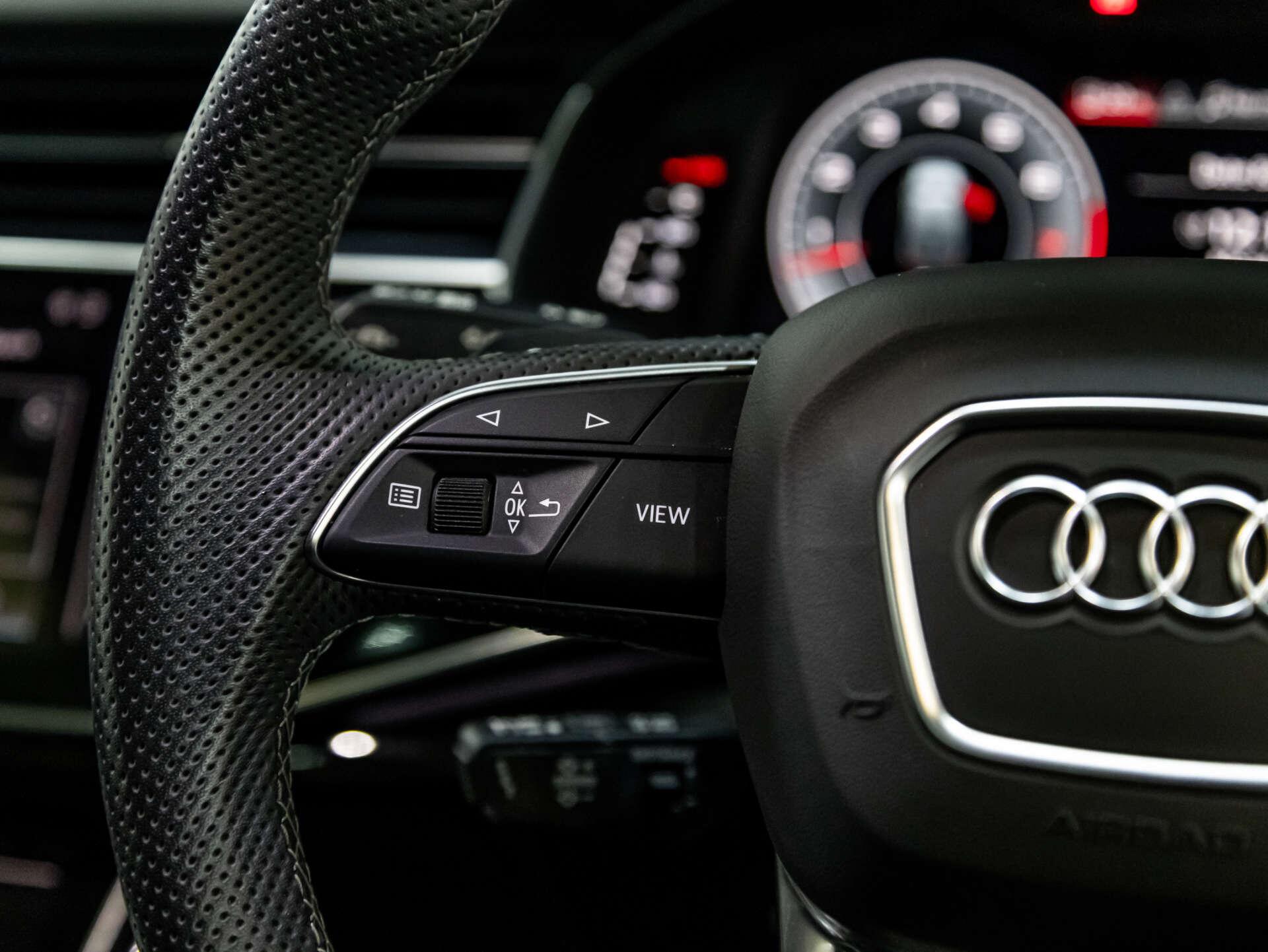Audi Q7 view 34