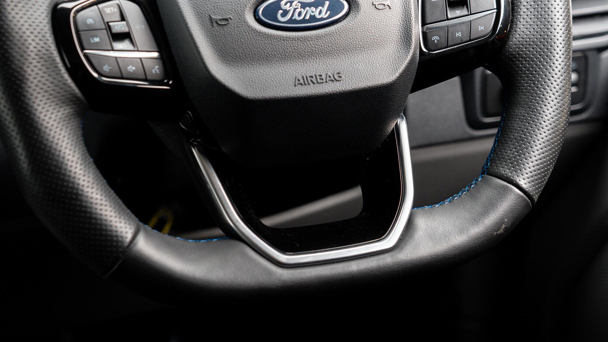 Ford Transit Custom view 23