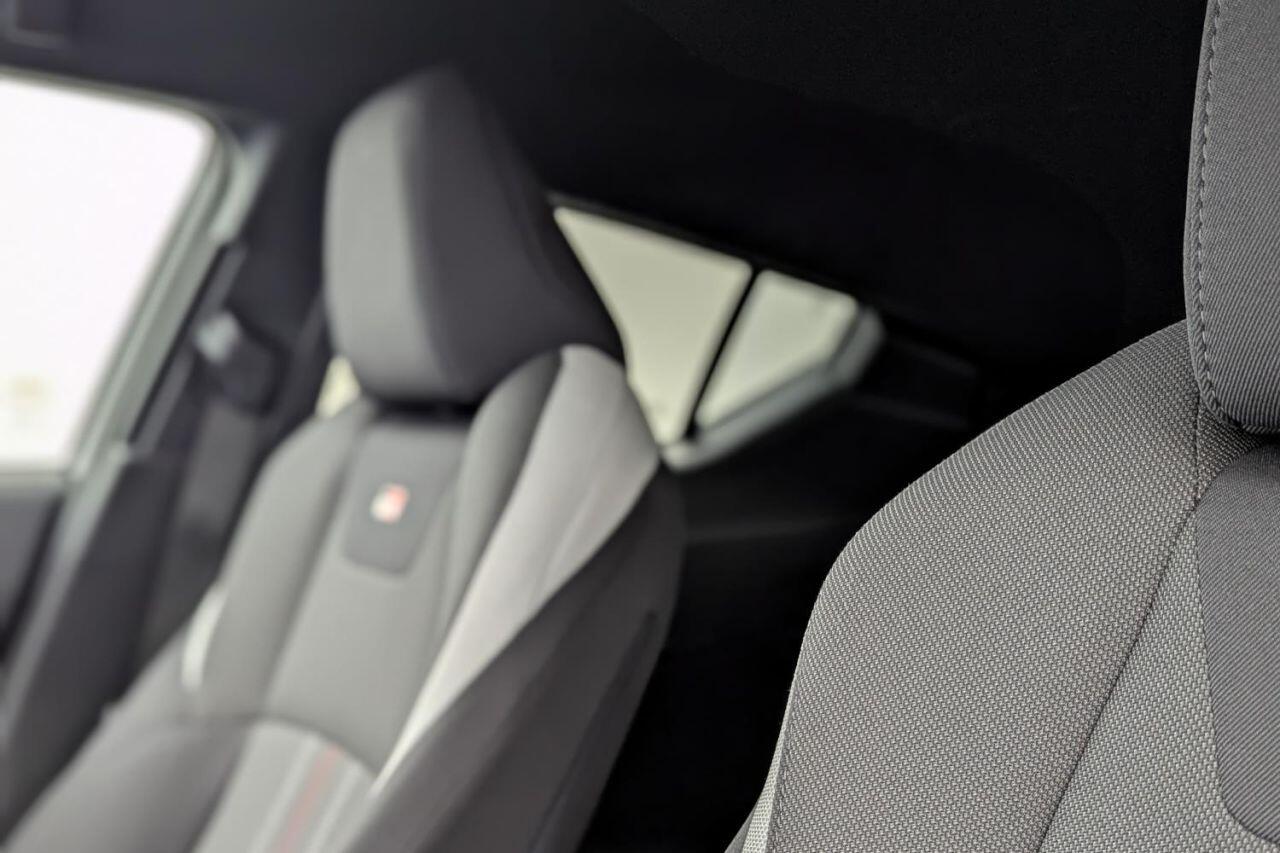 Toyota C-HR view 26