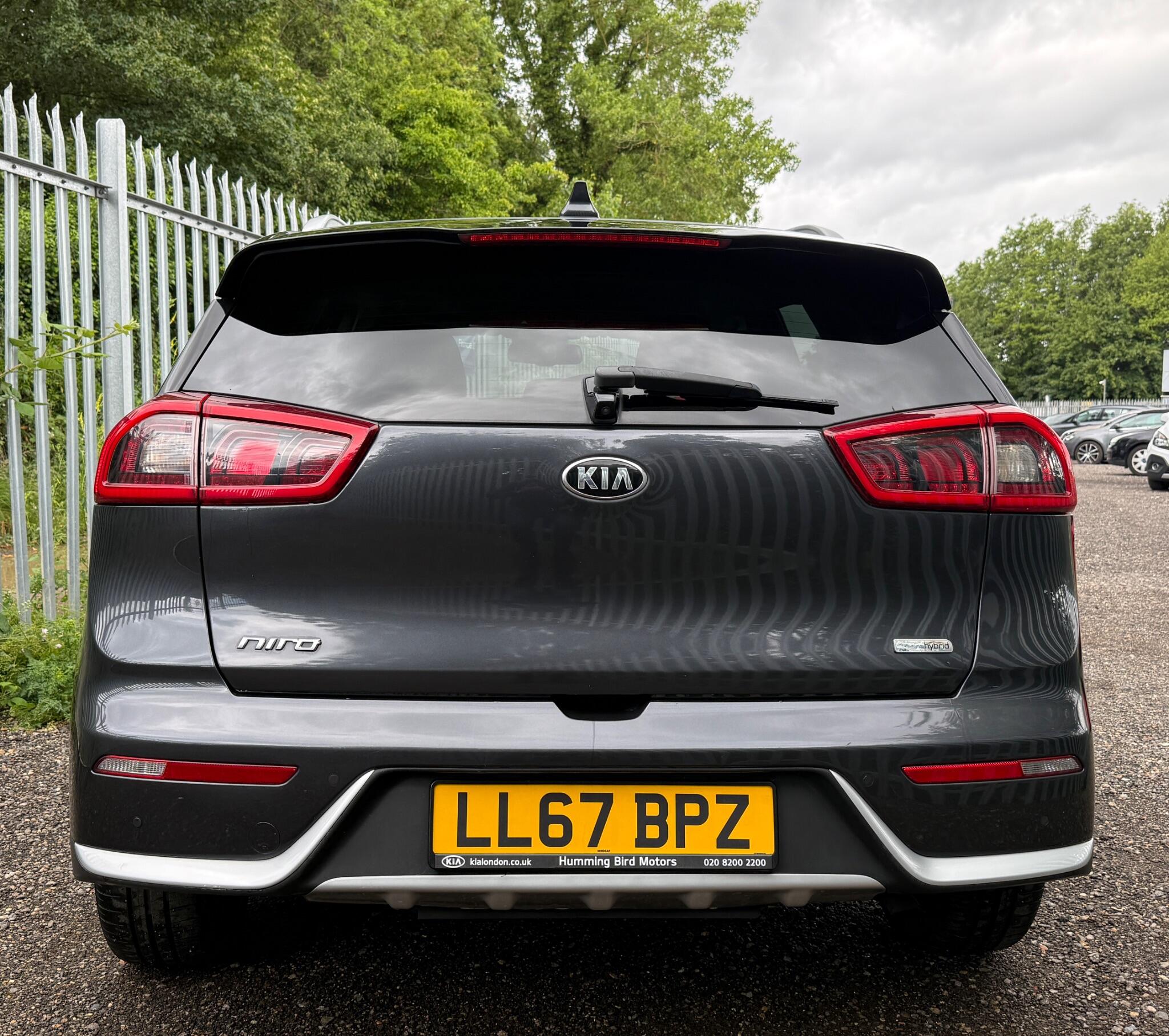 2018 Kia Niro image 13