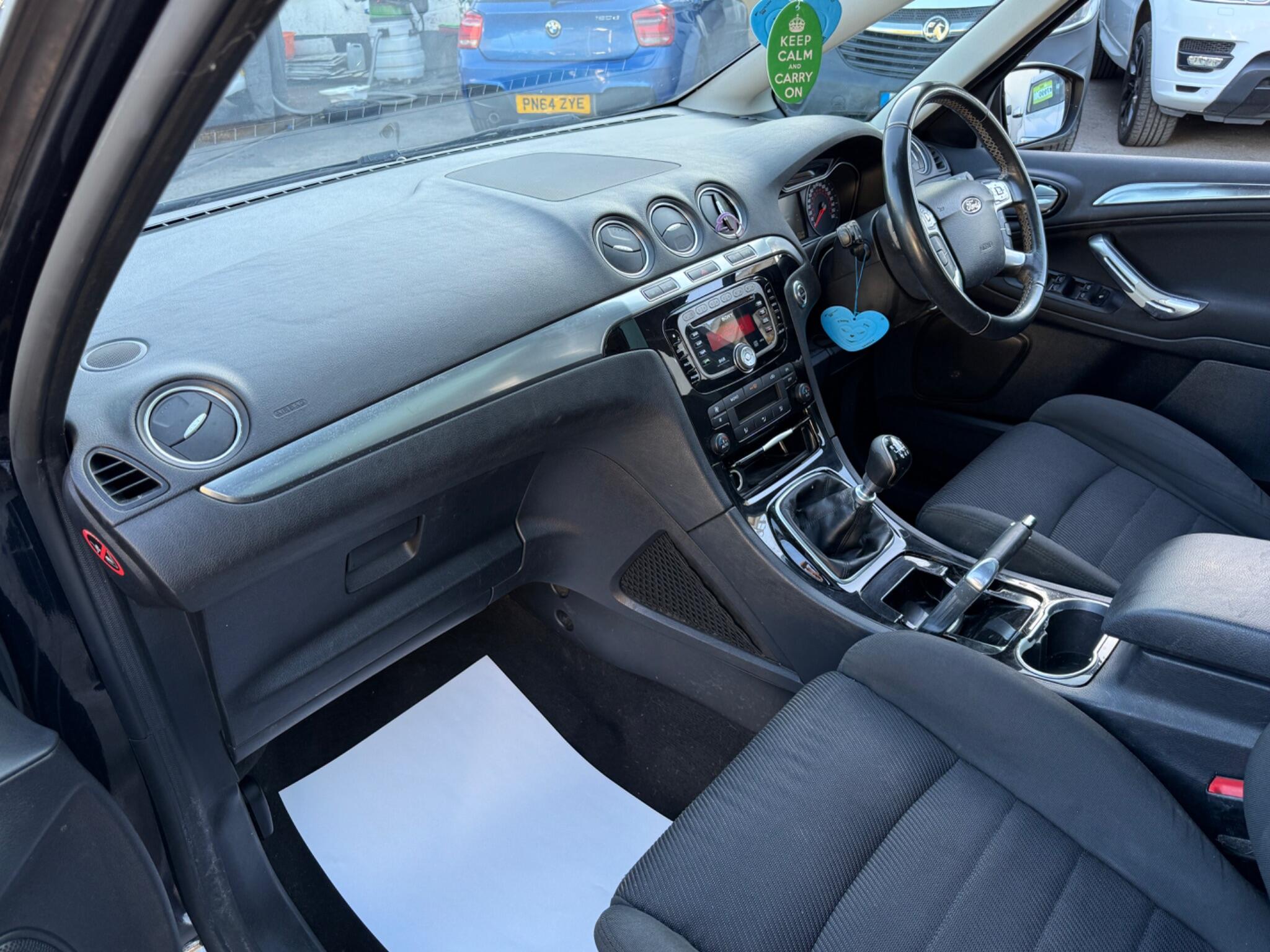 Ford S-Max - Image 22