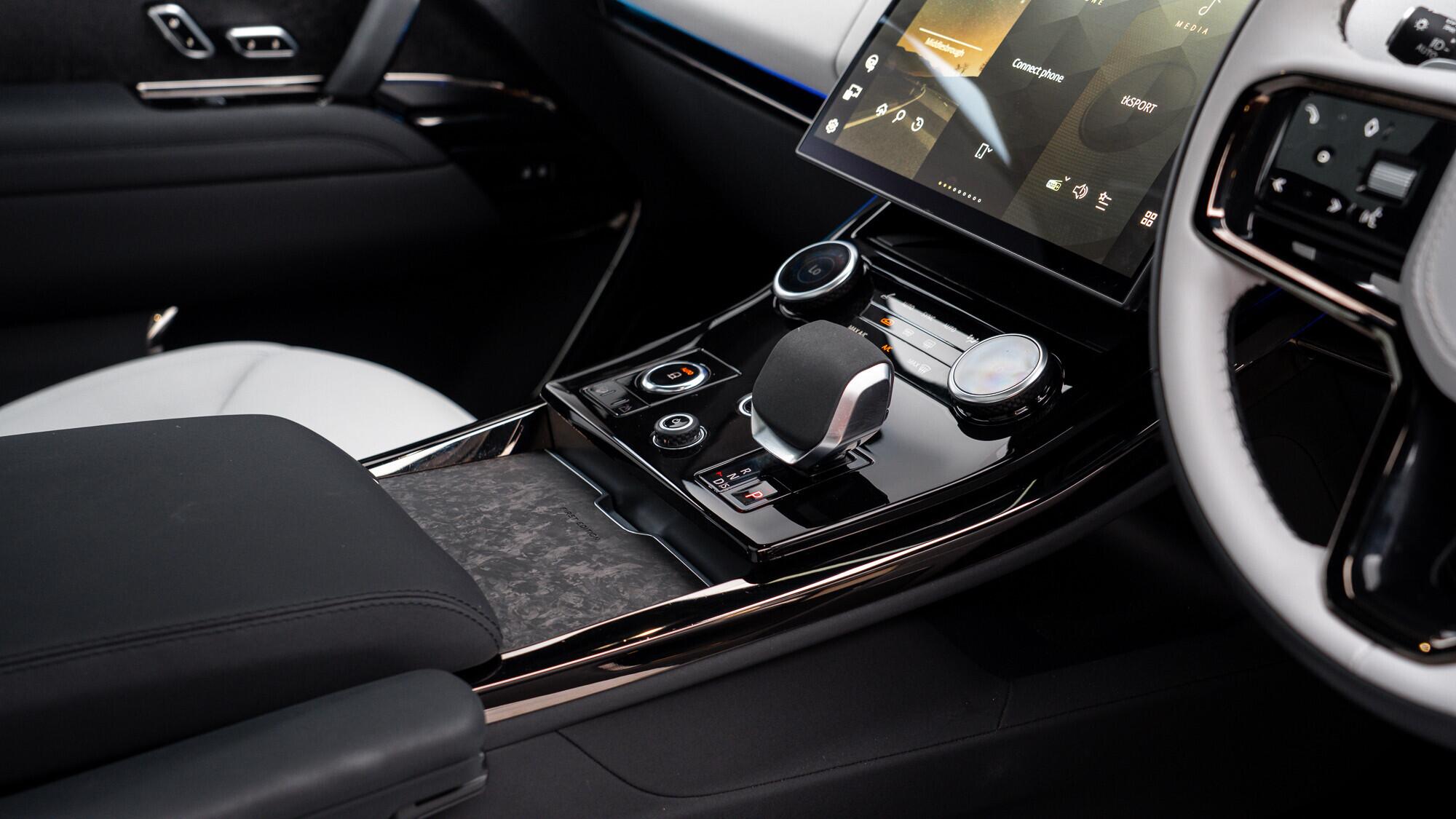 Land Rover Range Rover Sport view 41