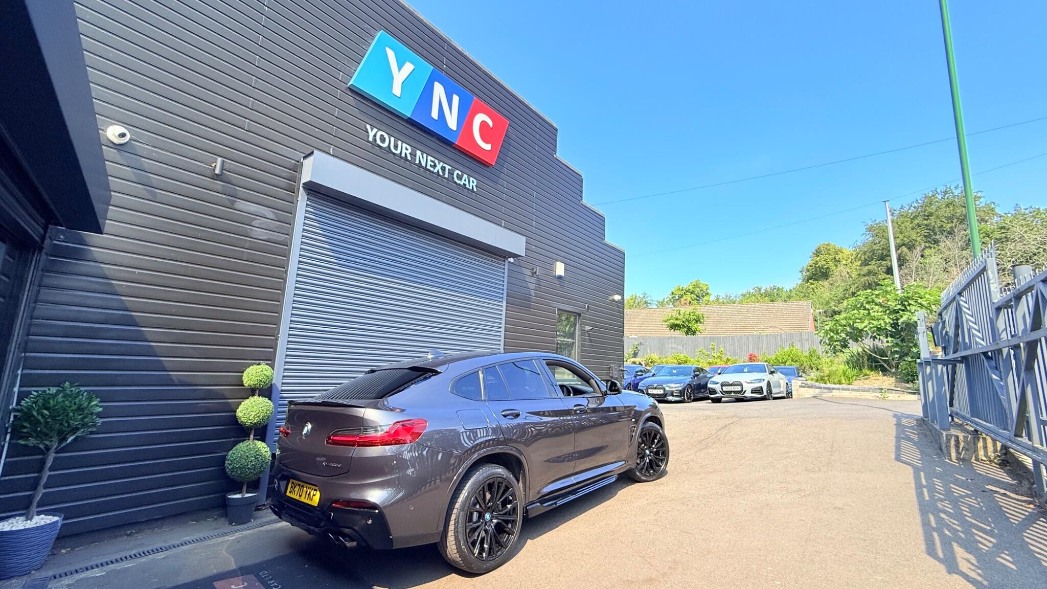 BMW X4 view 12