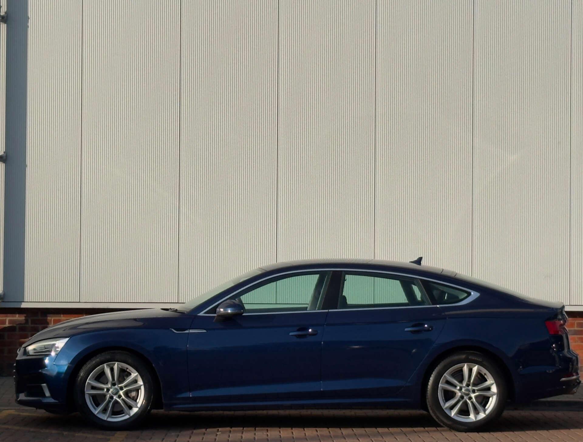 Audi A5 view 6