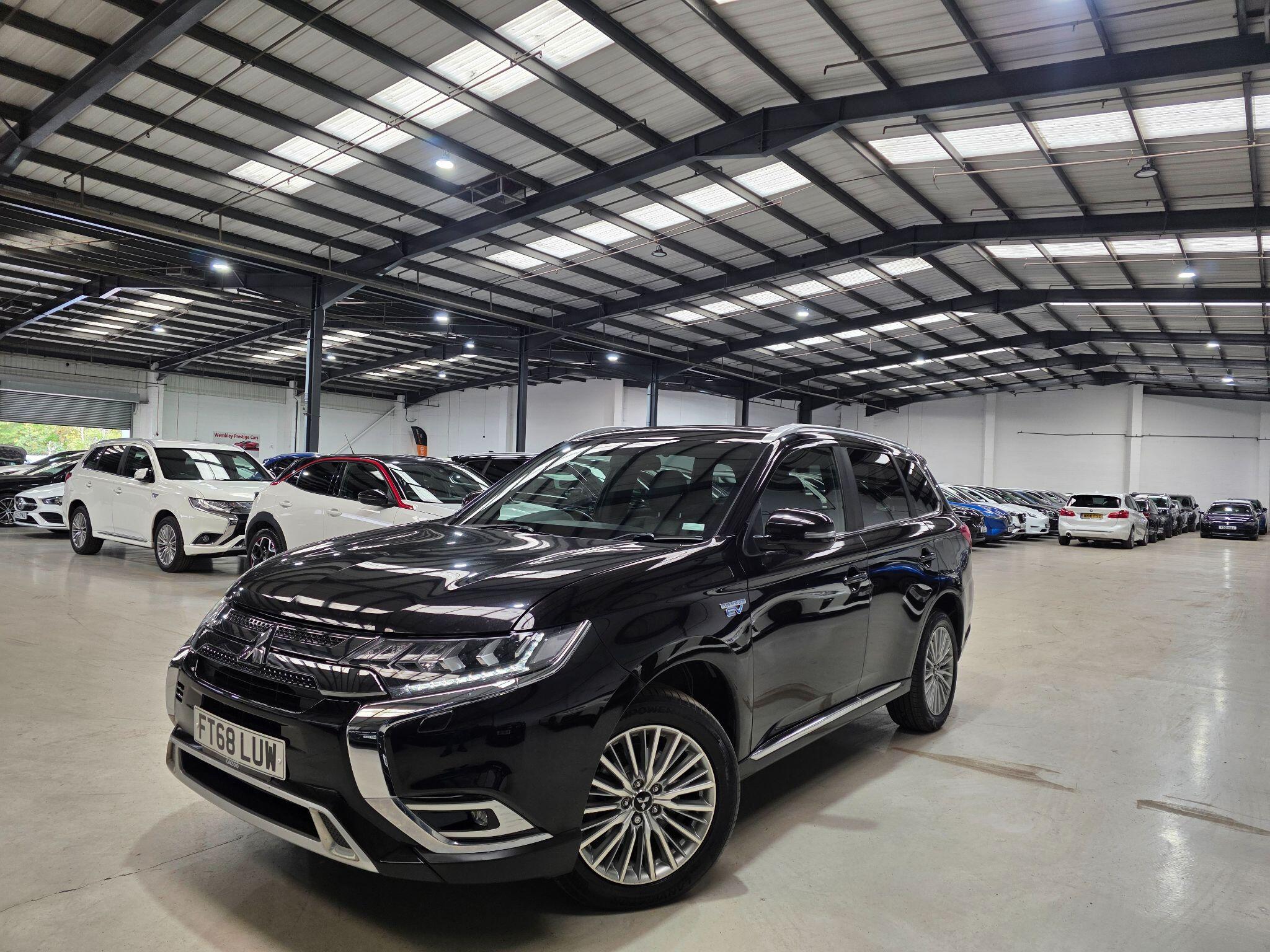 Mitsubishi Outlander main image