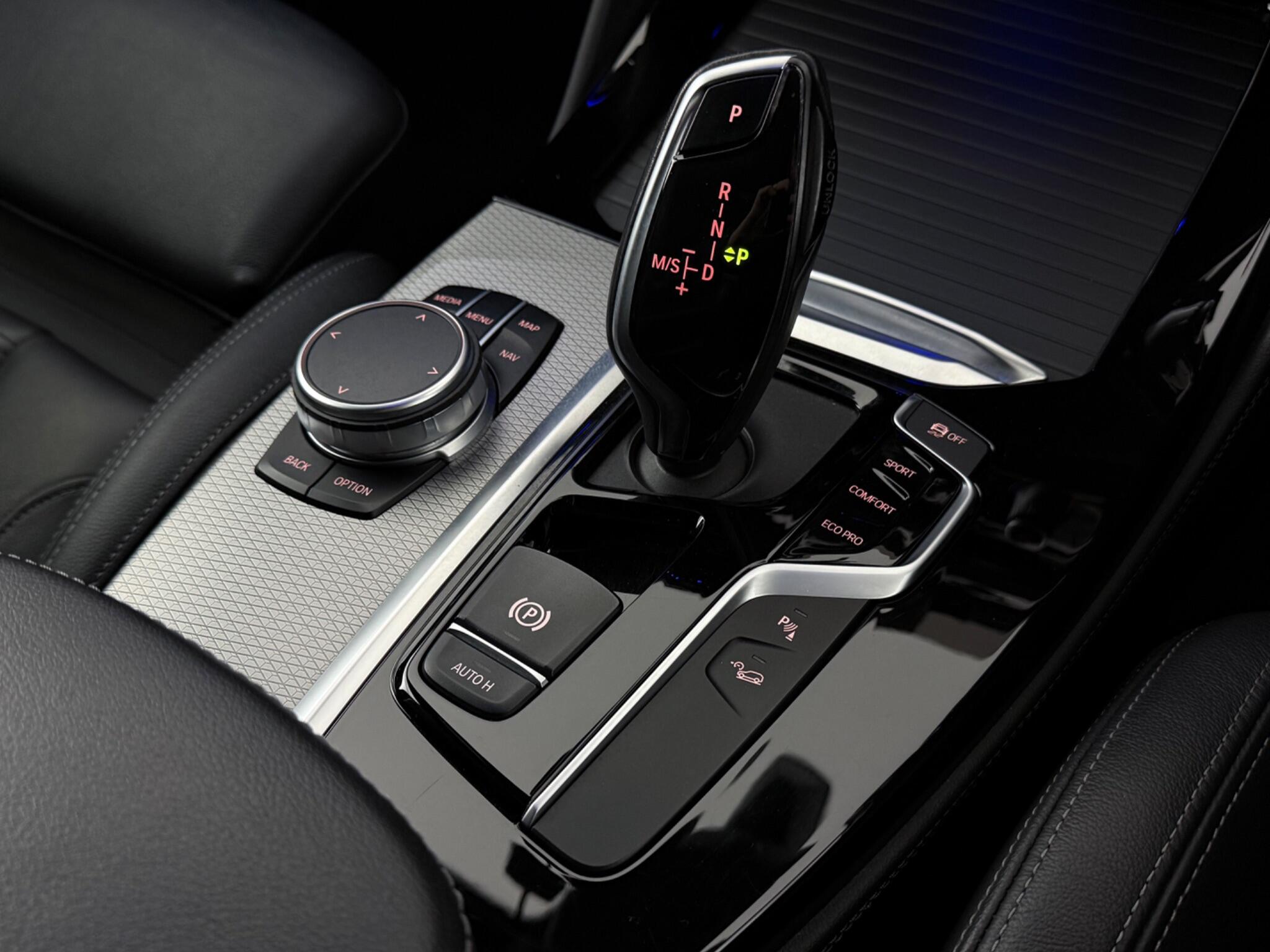 BMW X4 view 18