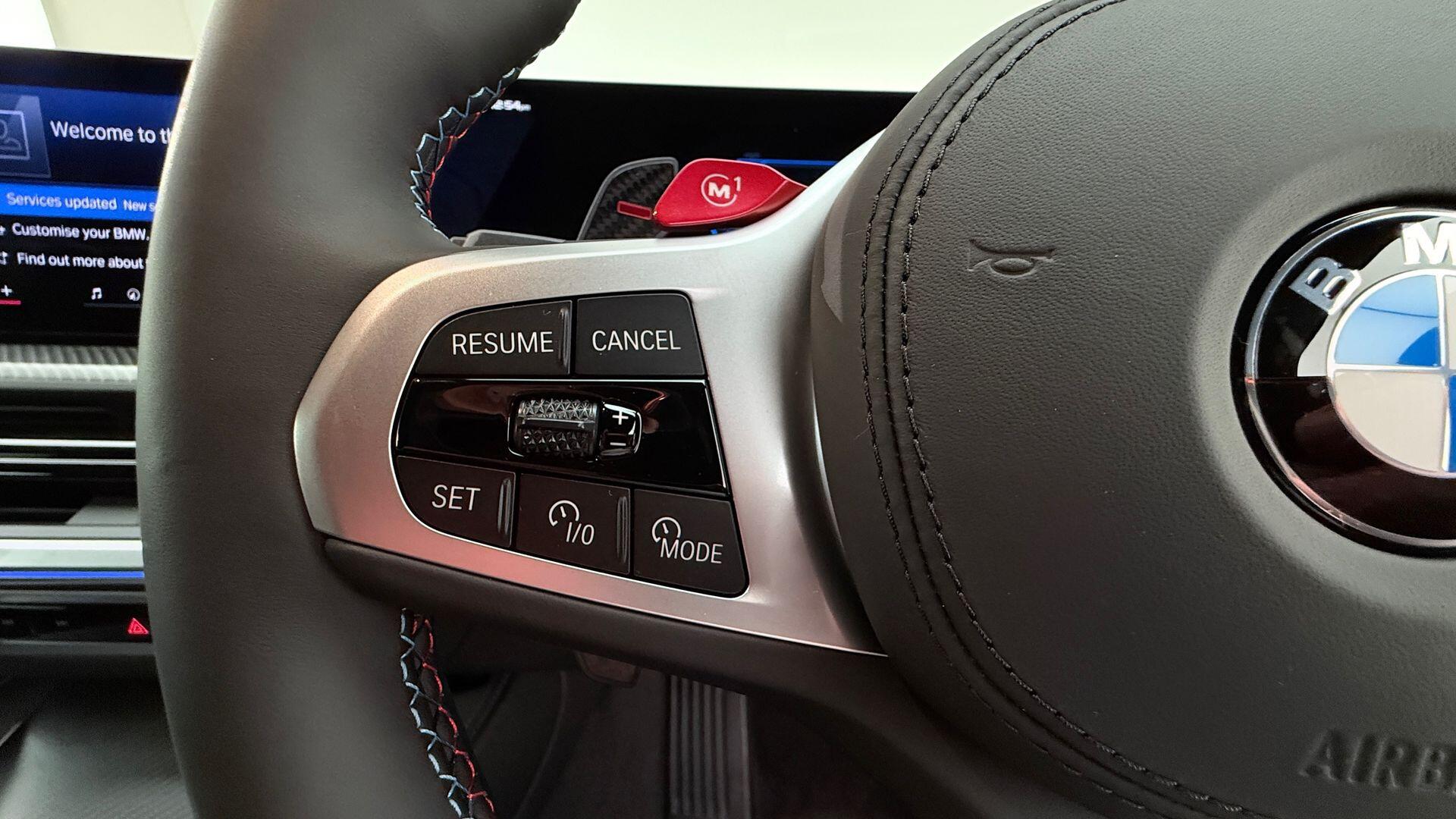 BMW XM view 17