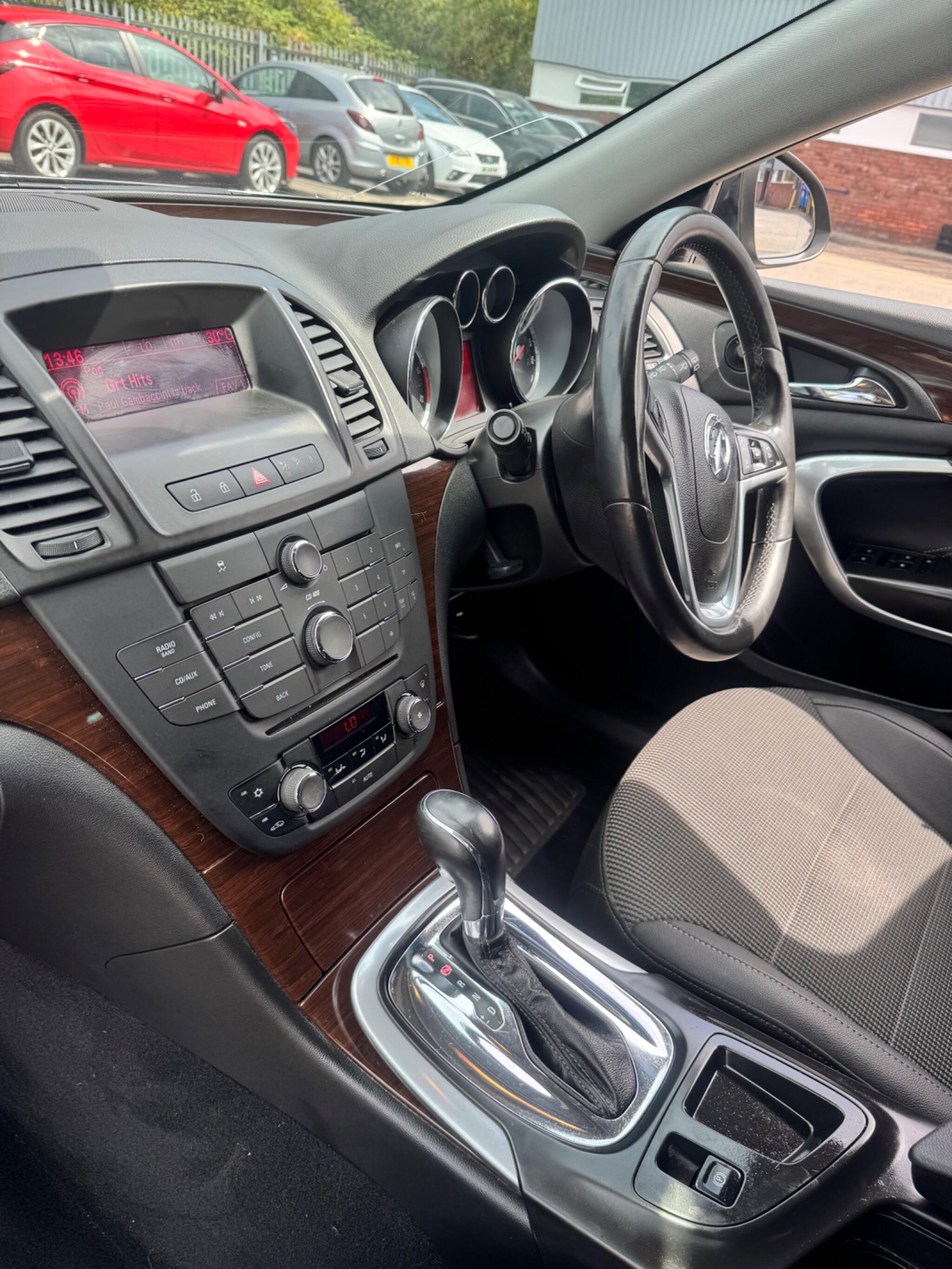 Vauxhall Insignia view 27