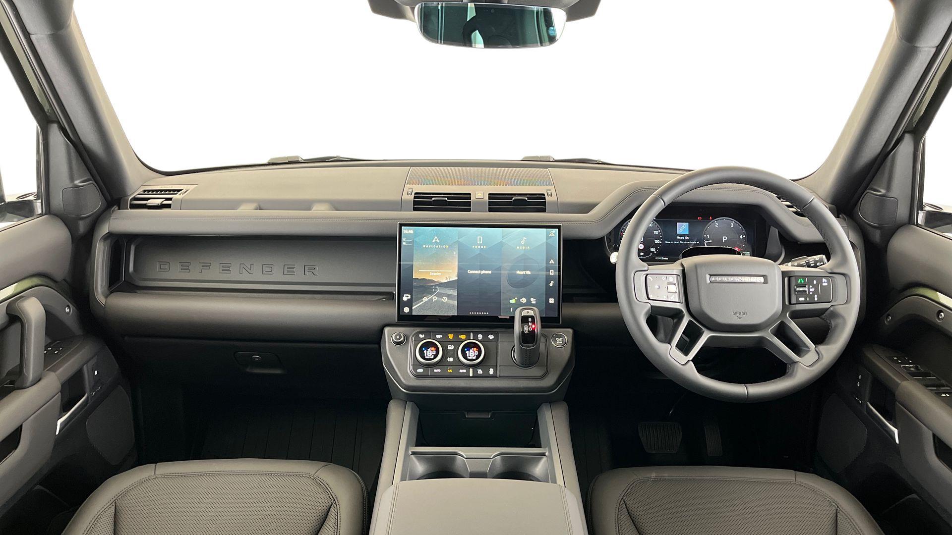 Land Rover Defender view 12