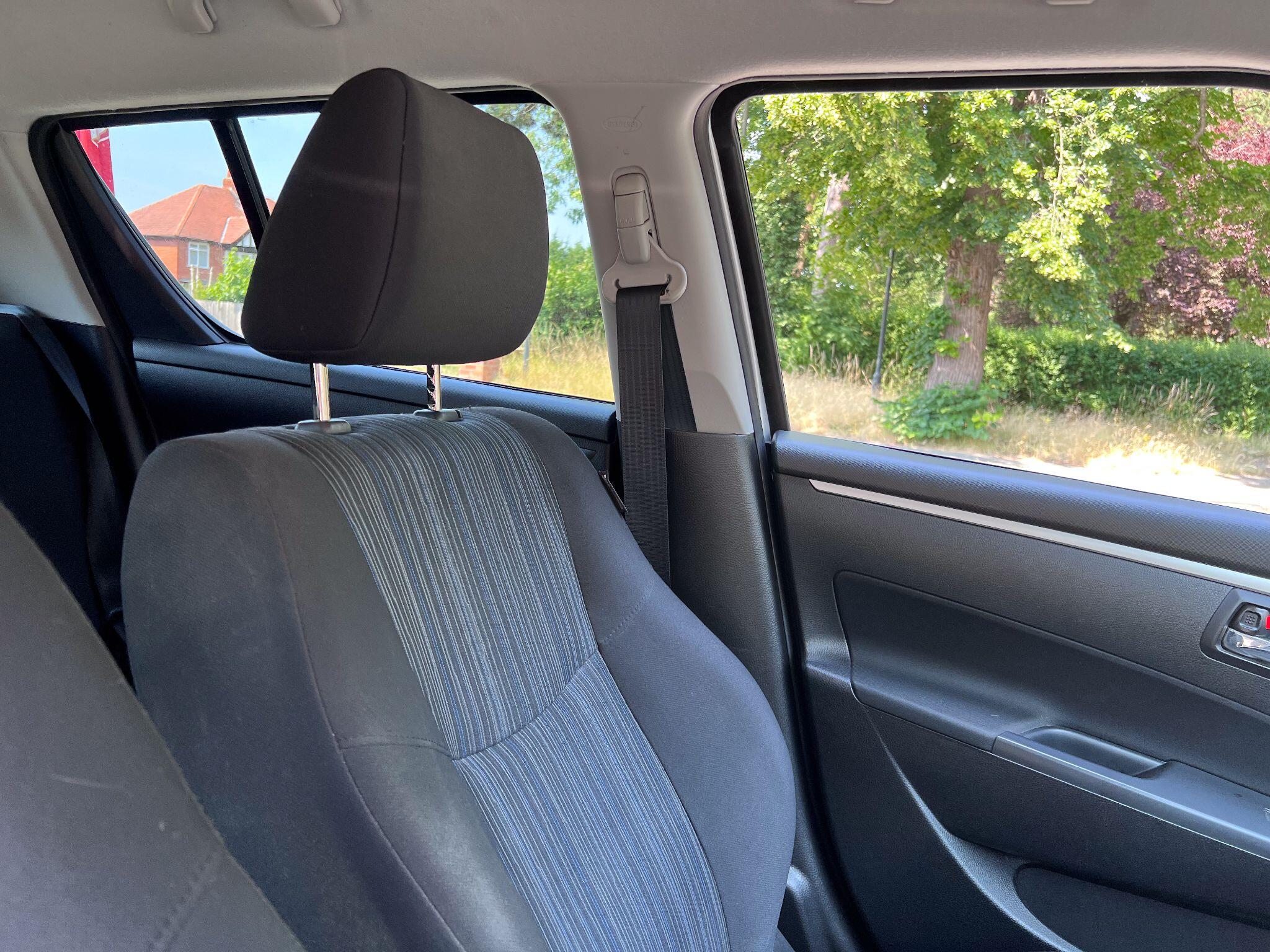 Suzuki Swift view 21