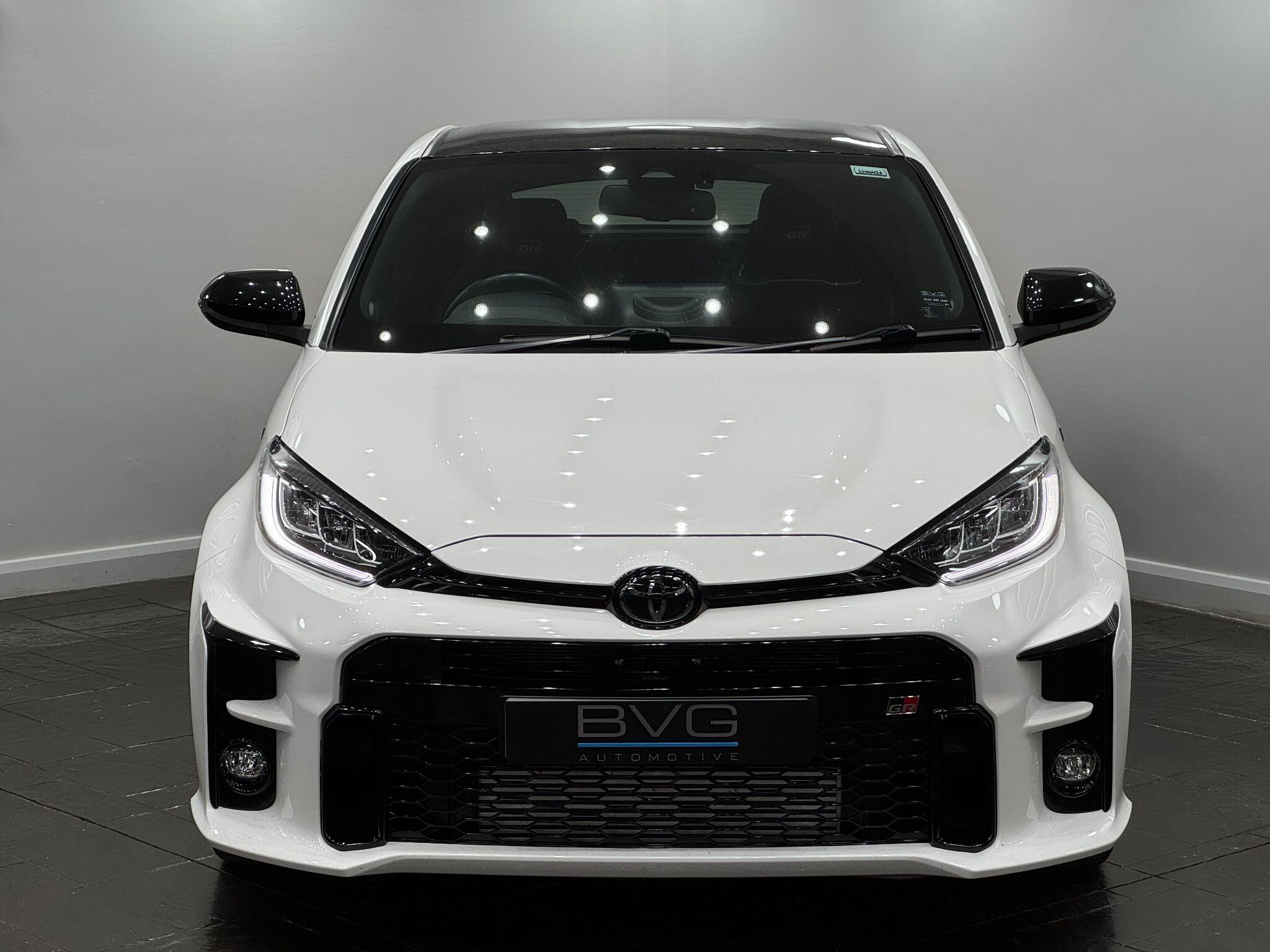 Toyota Yaris view 4