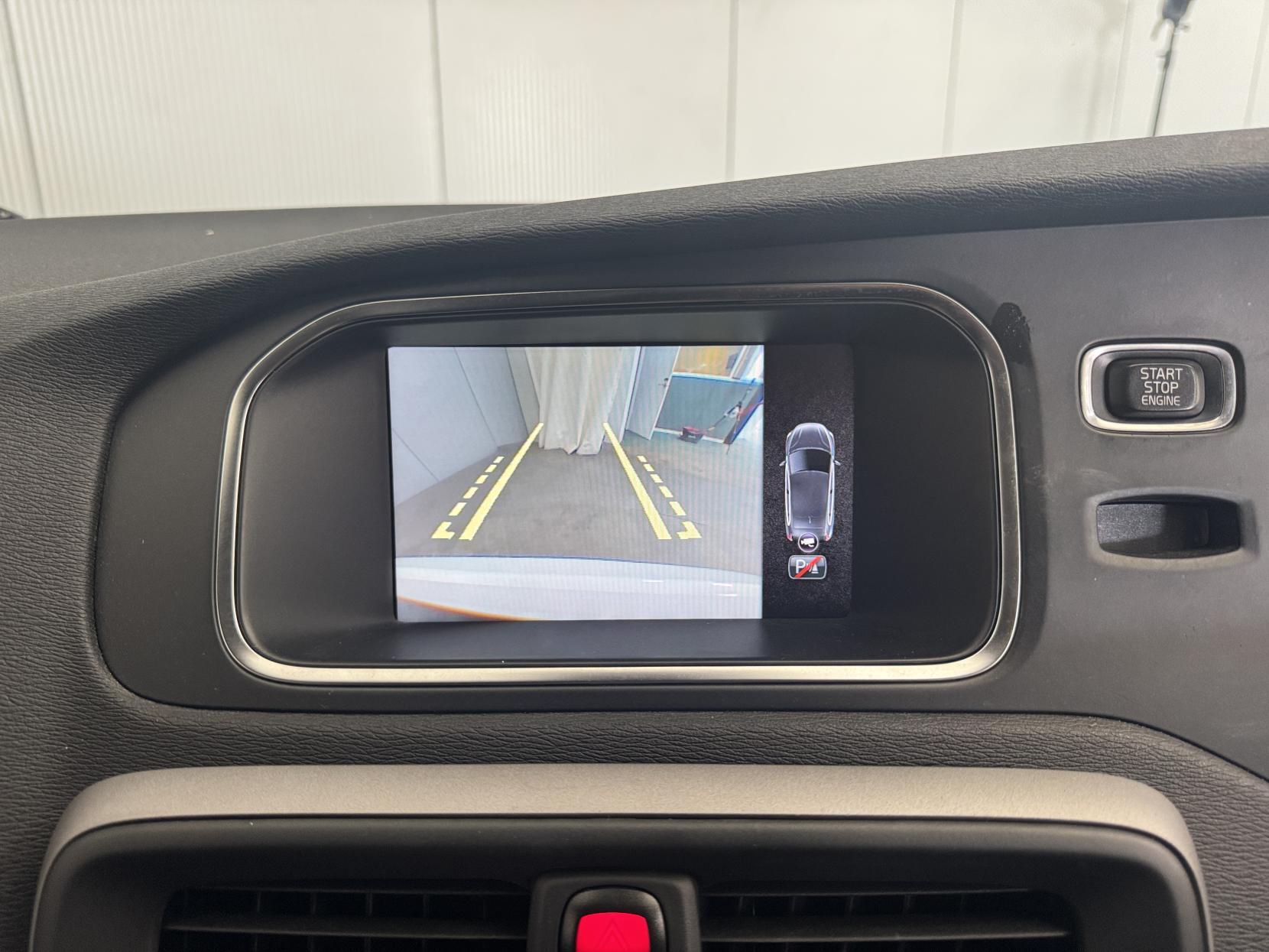 Volvo V40 view 66