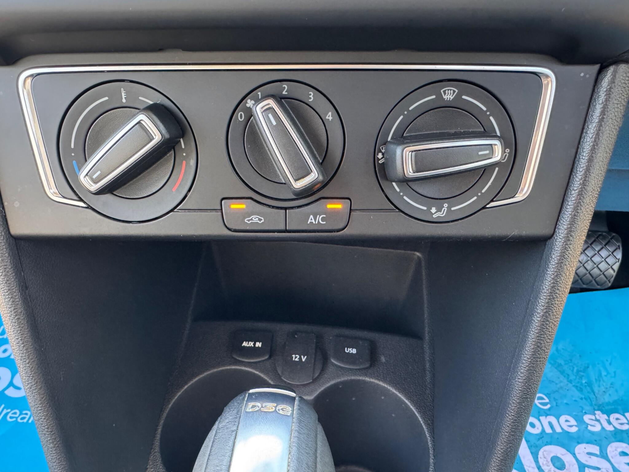 Volkswagen Polo view 25