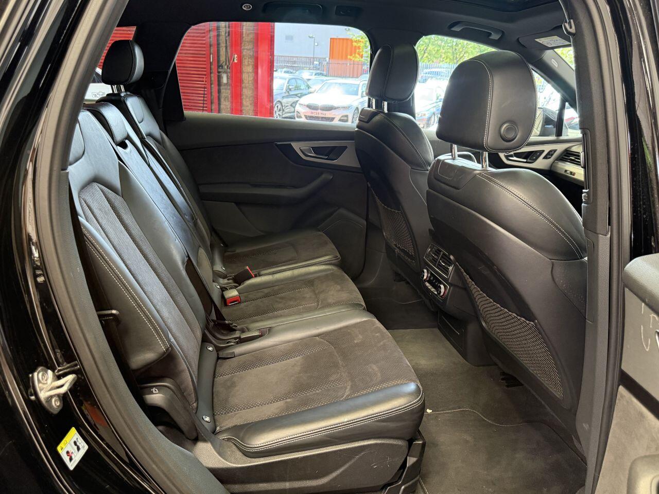 Audi Q7 view 68