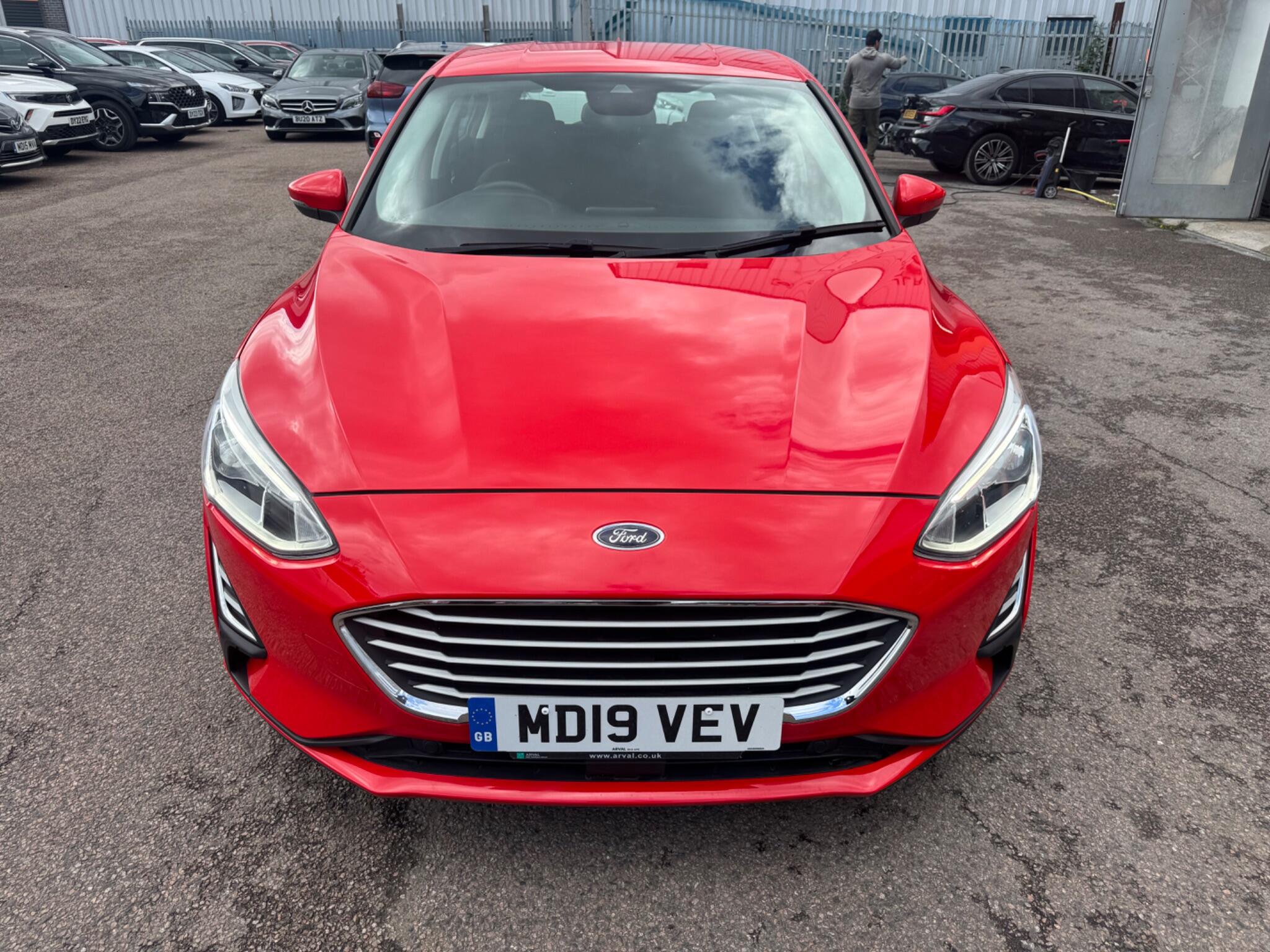 Ford Focus view 5