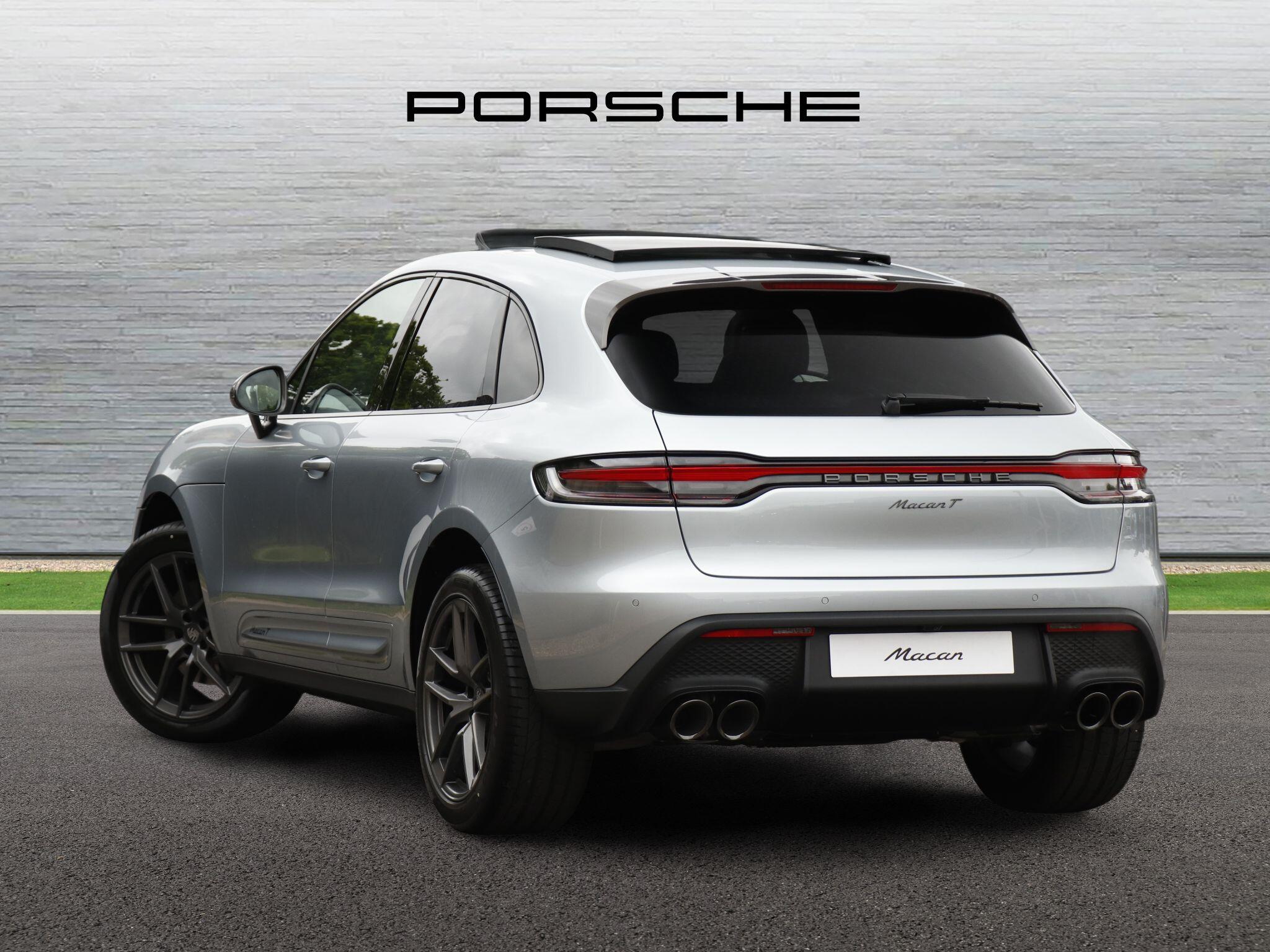 Porsche Macan view 45