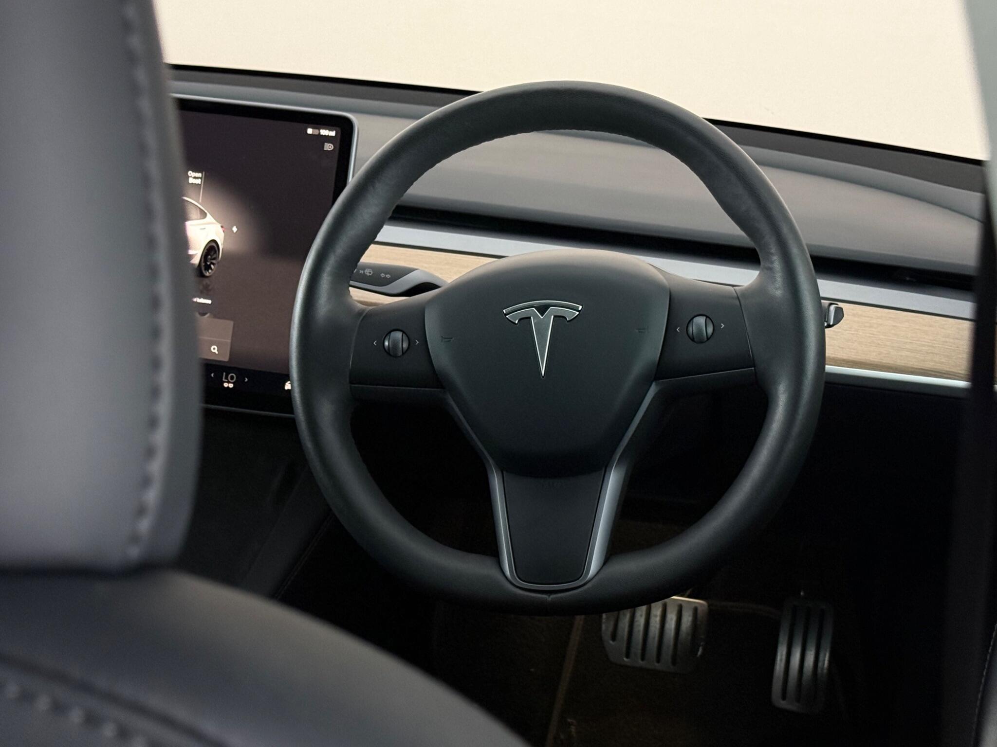Tesla Model 3 view 18