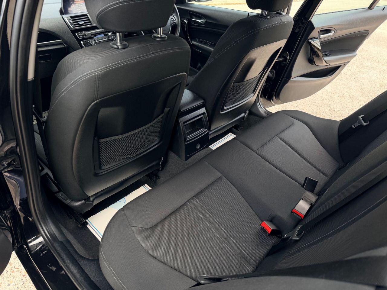 BMW 1 Series view 20