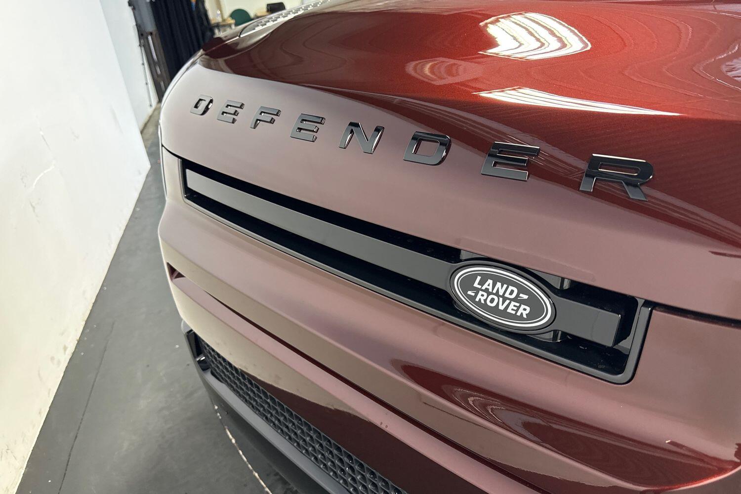 Land Rover Defender view 21