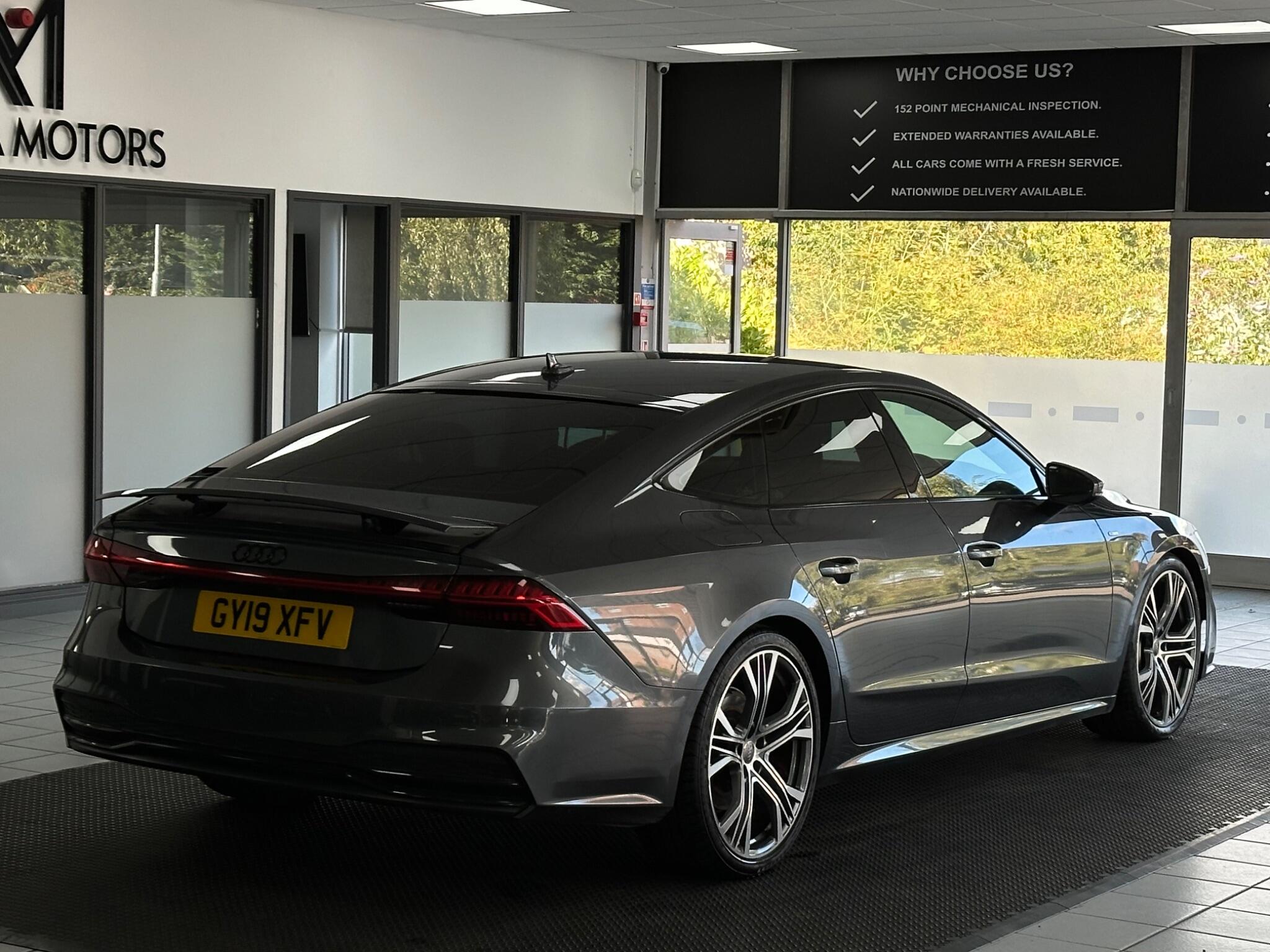 Audi A7 view 13
