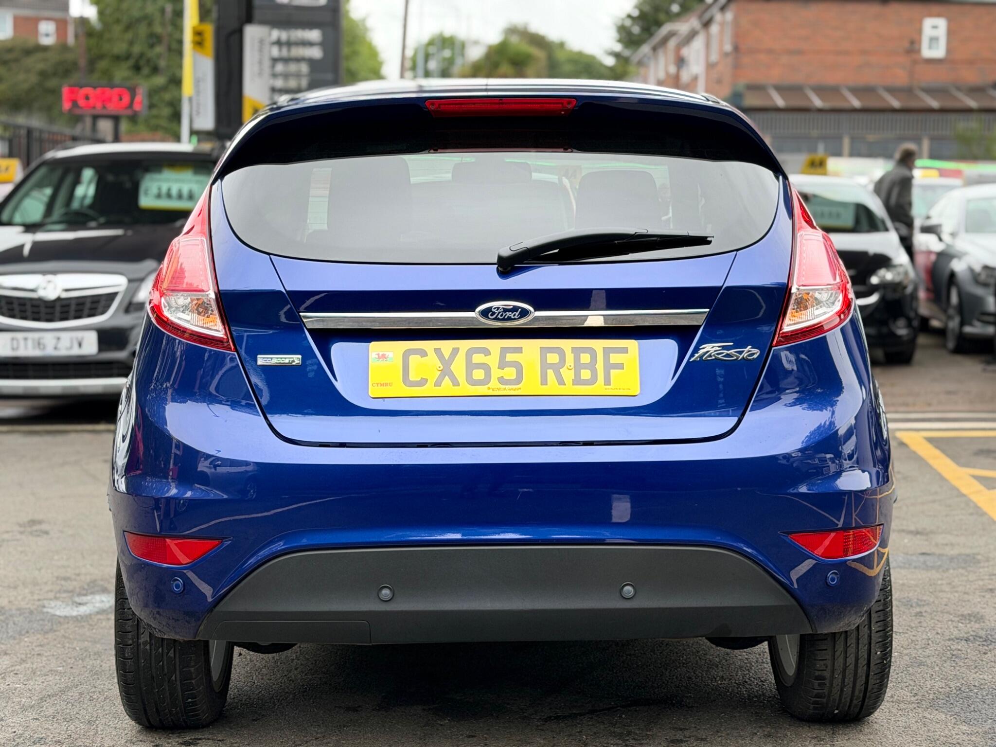 Ford Fiesta view 14