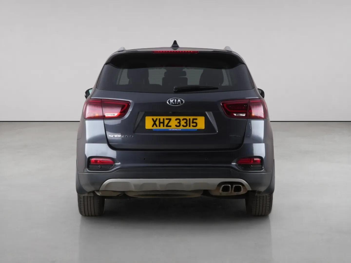 Kia Sorento view 7