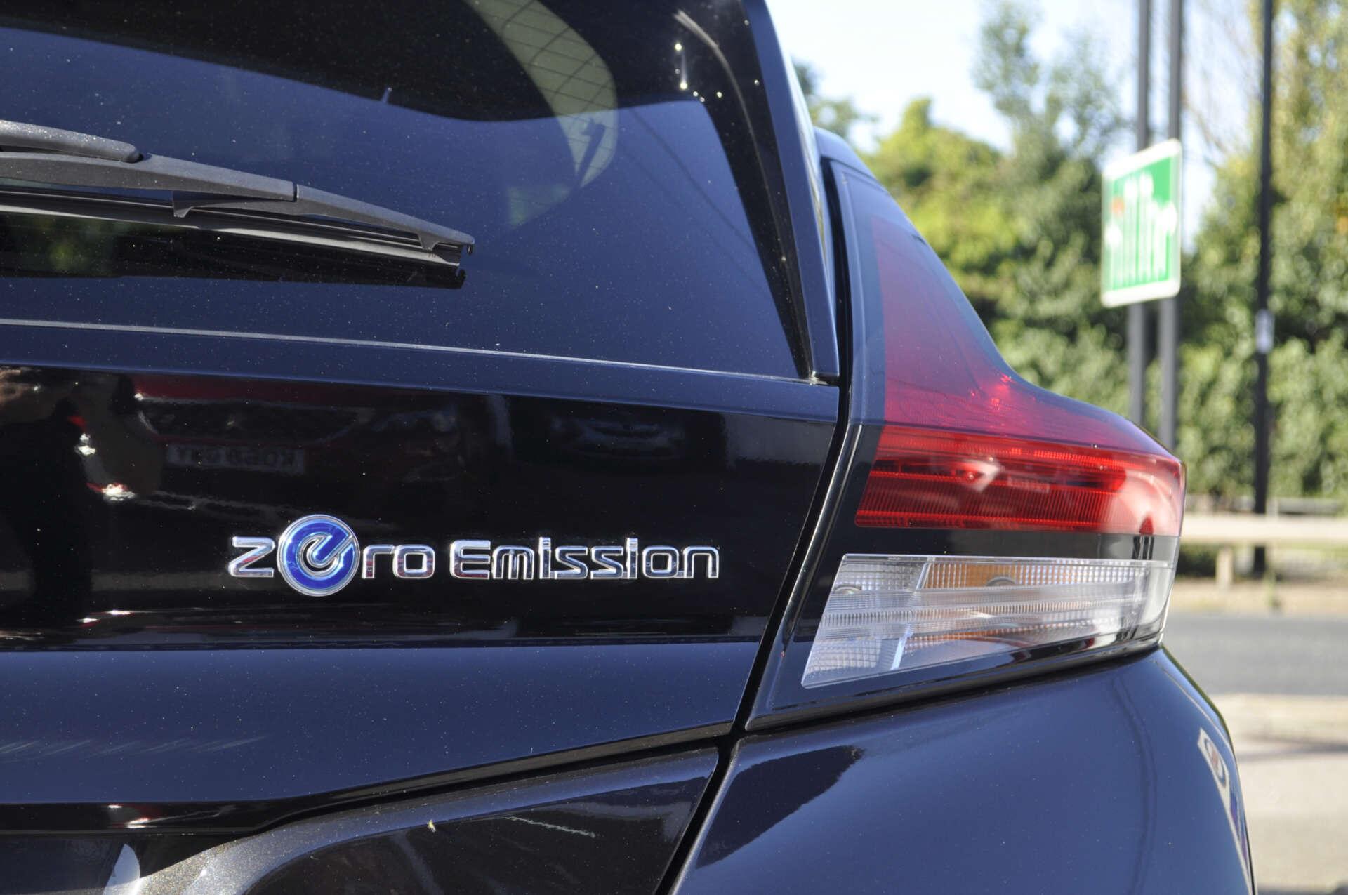 Nissan Leaf view 32