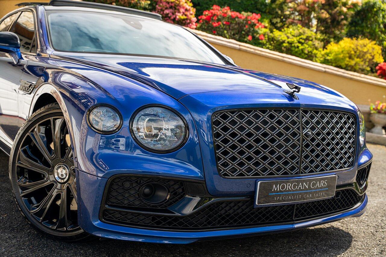 Bentley Flying Spur view 22