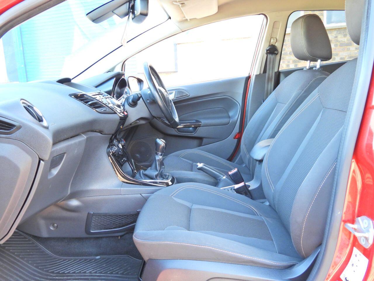 Ford Fiesta view 15